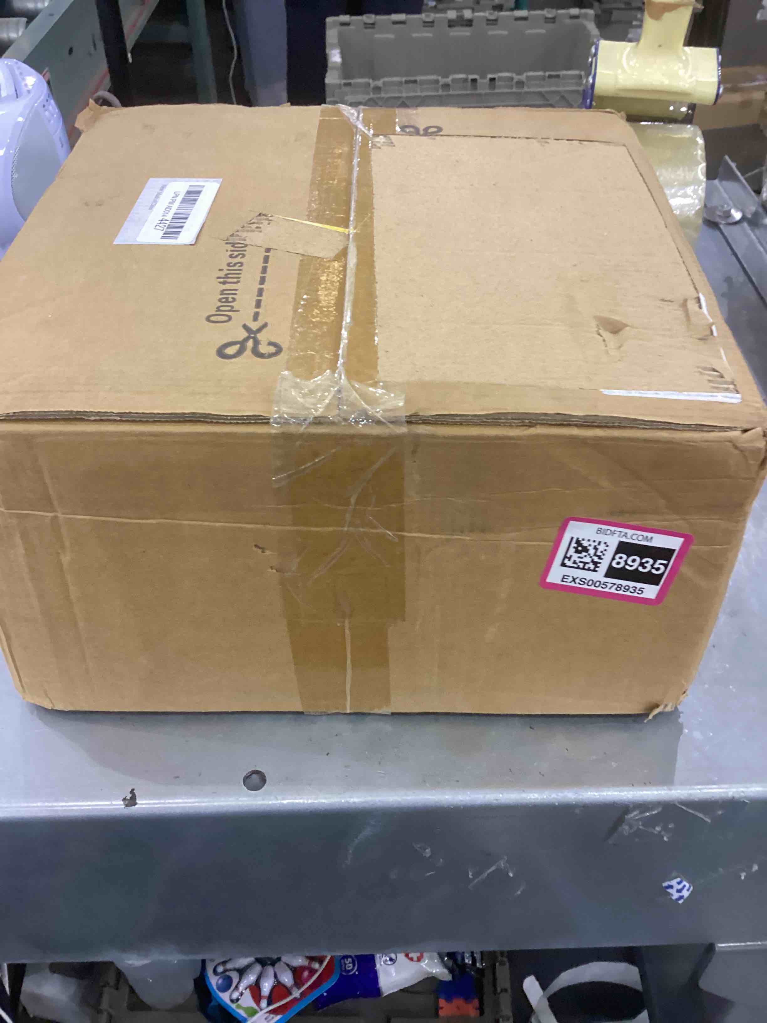 https://s3.amazonaws.com/lotting-images-prod/bidfta/EXS00578935_1694440908211.jpeg
