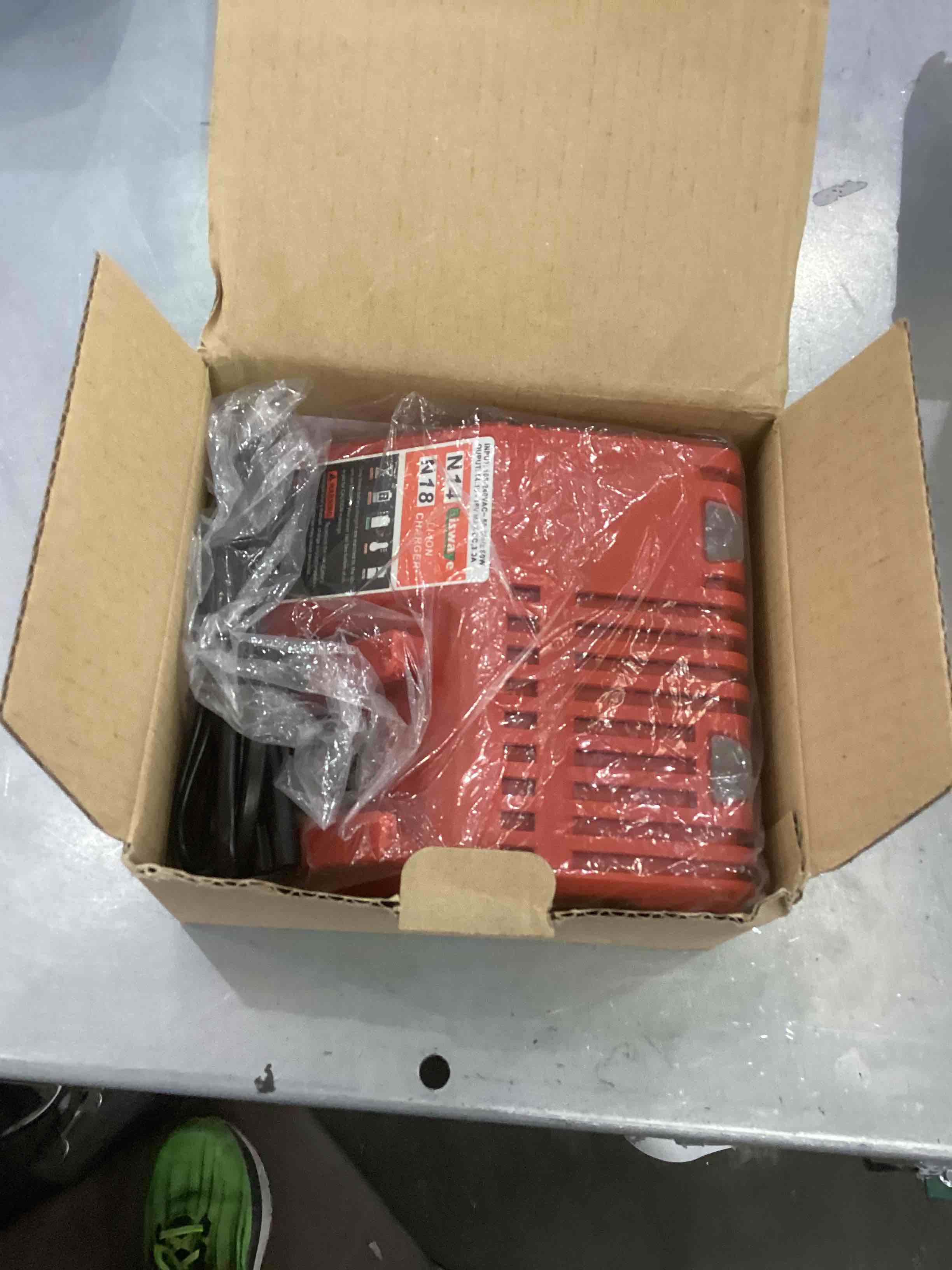 https://s3.amazonaws.com/lotting-images-prod/bidfta/EXS00578968_1694442978977.jpeg