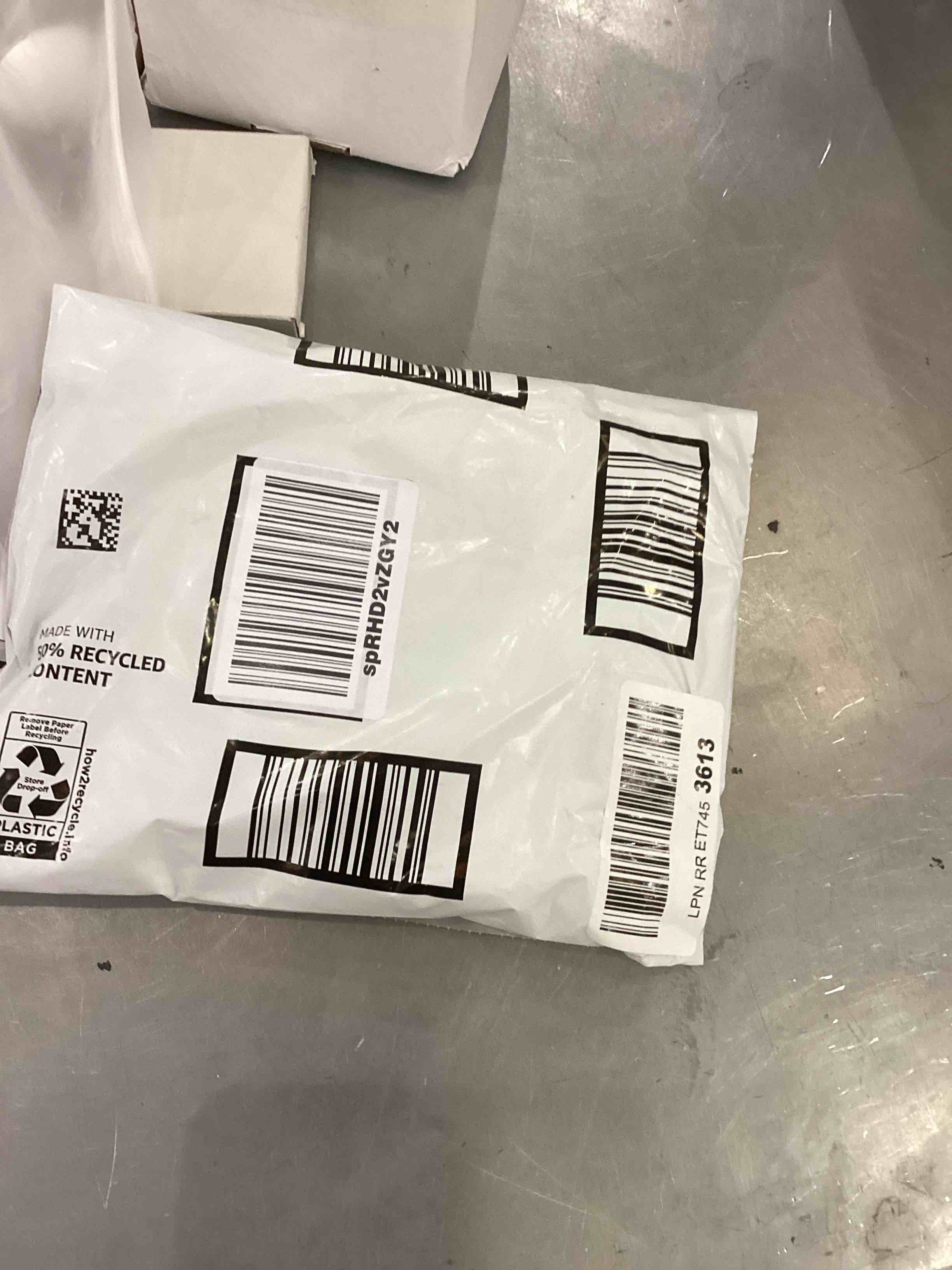 https://s3.amazonaws.com/lotting-images-prod/bidfta/EXS00578981_1694444044024.jpeg