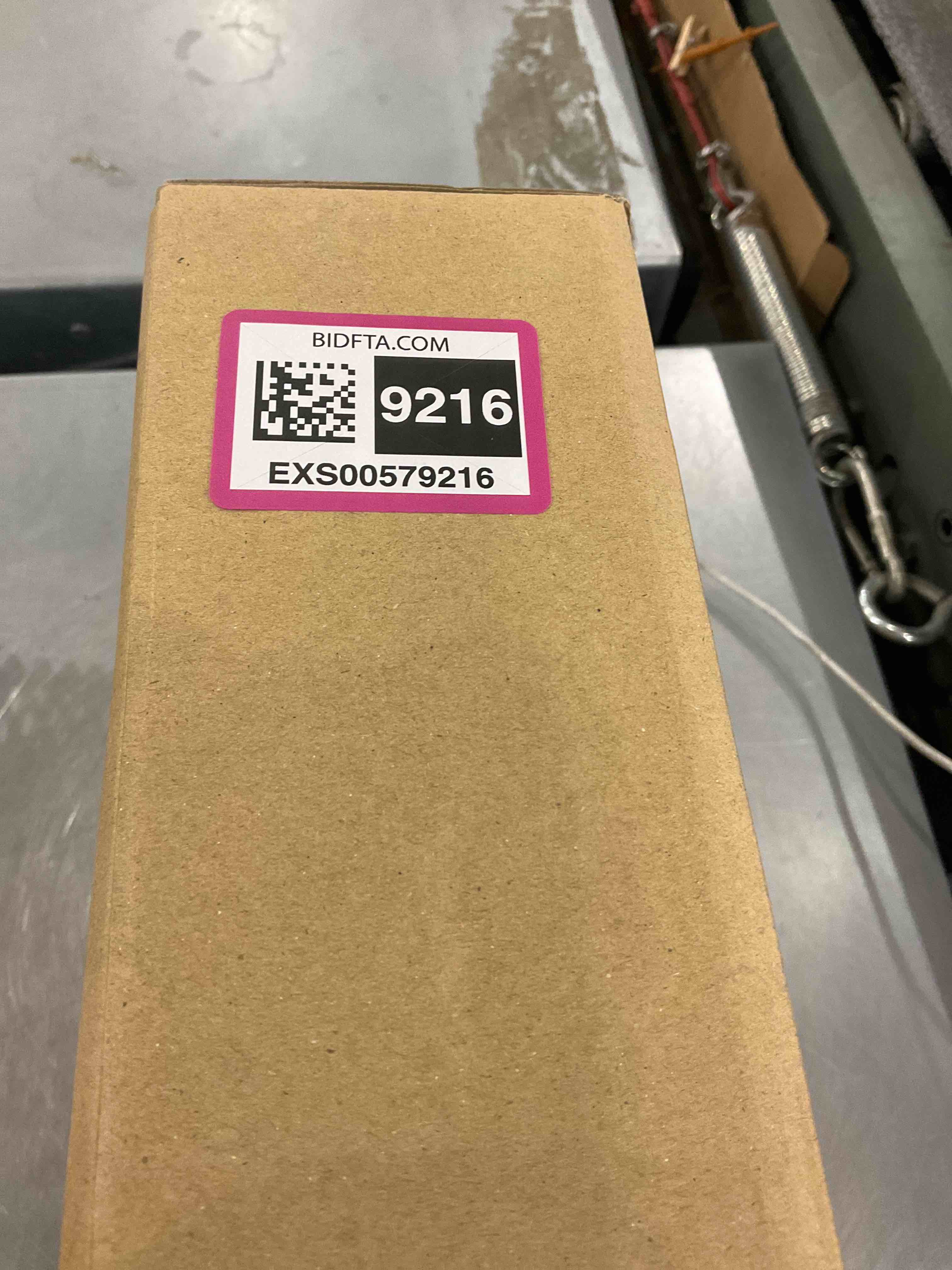 https://s3.amazonaws.com/lotting-images-prod/bidfta/EXS00579216_1694173317032.jpeg