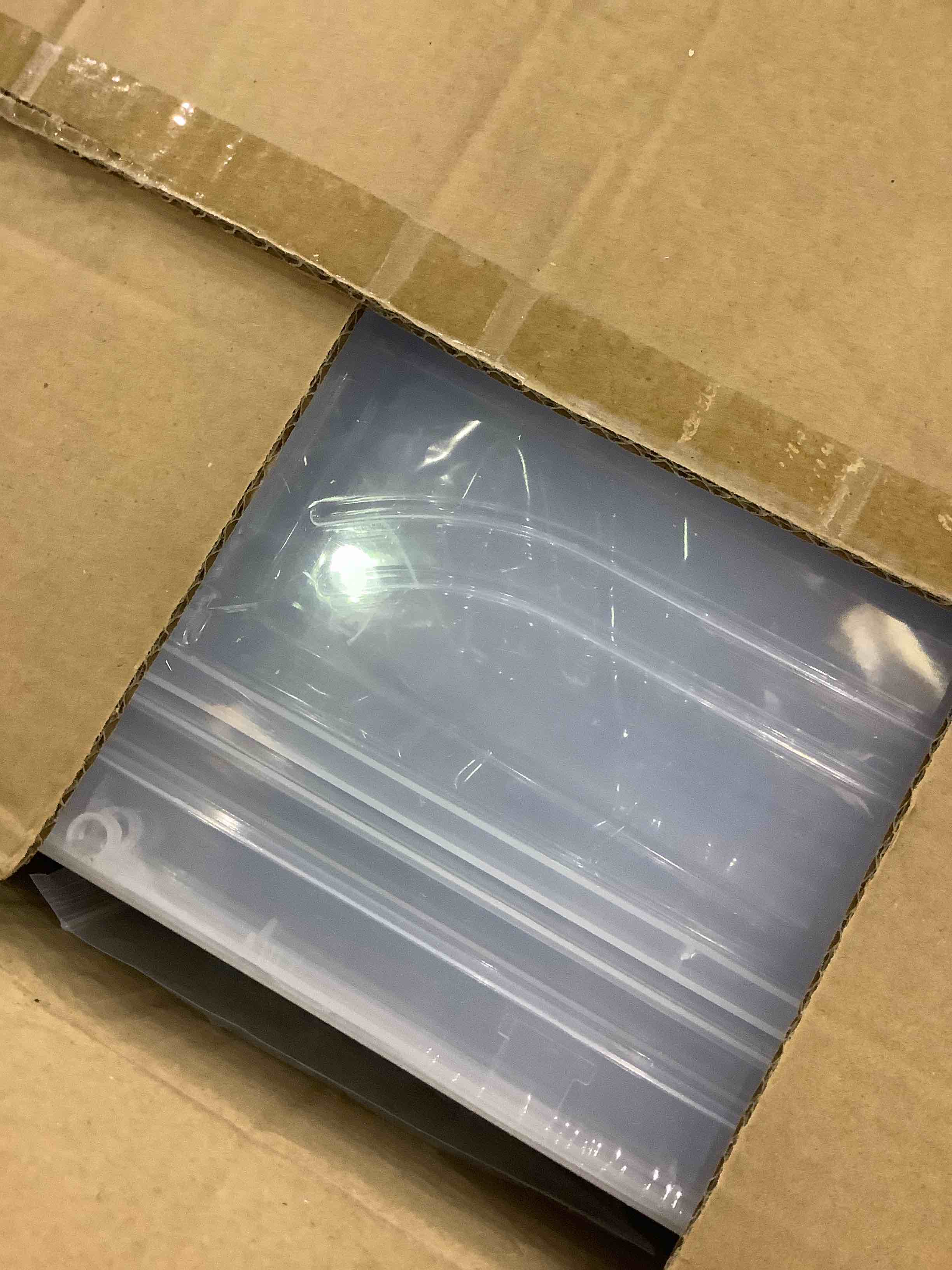 https://s3.amazonaws.com/lotting-images-prod/bidfta/EXS00579636_1694521290627.jpeg