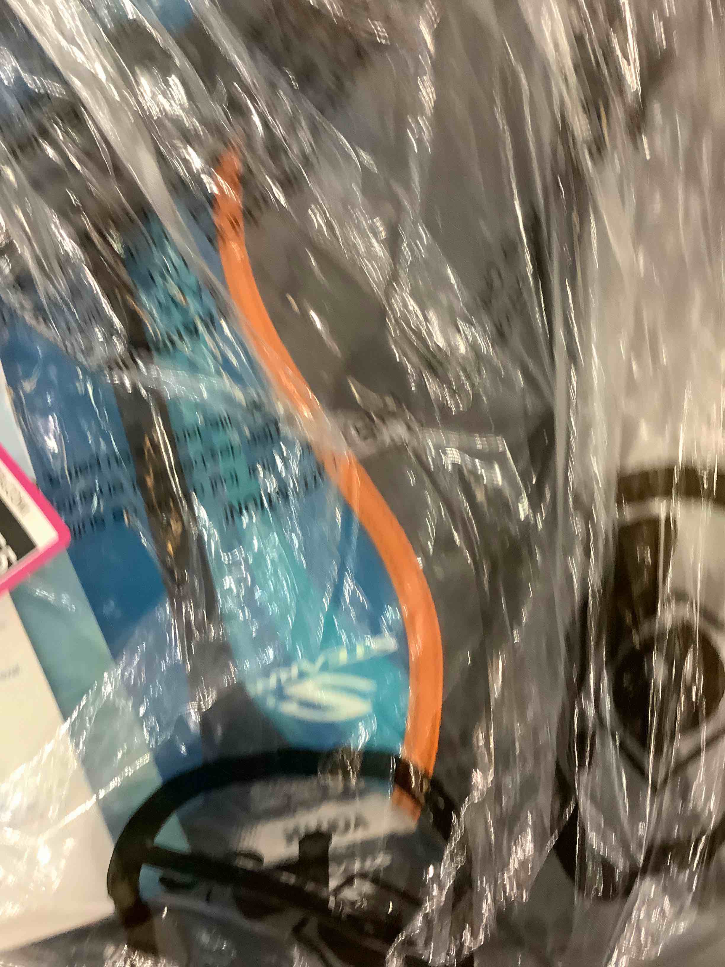 https://s3.amazonaws.com/lotting-images-prod/bidfta/EXS00579955_1694617060875.jpeg
