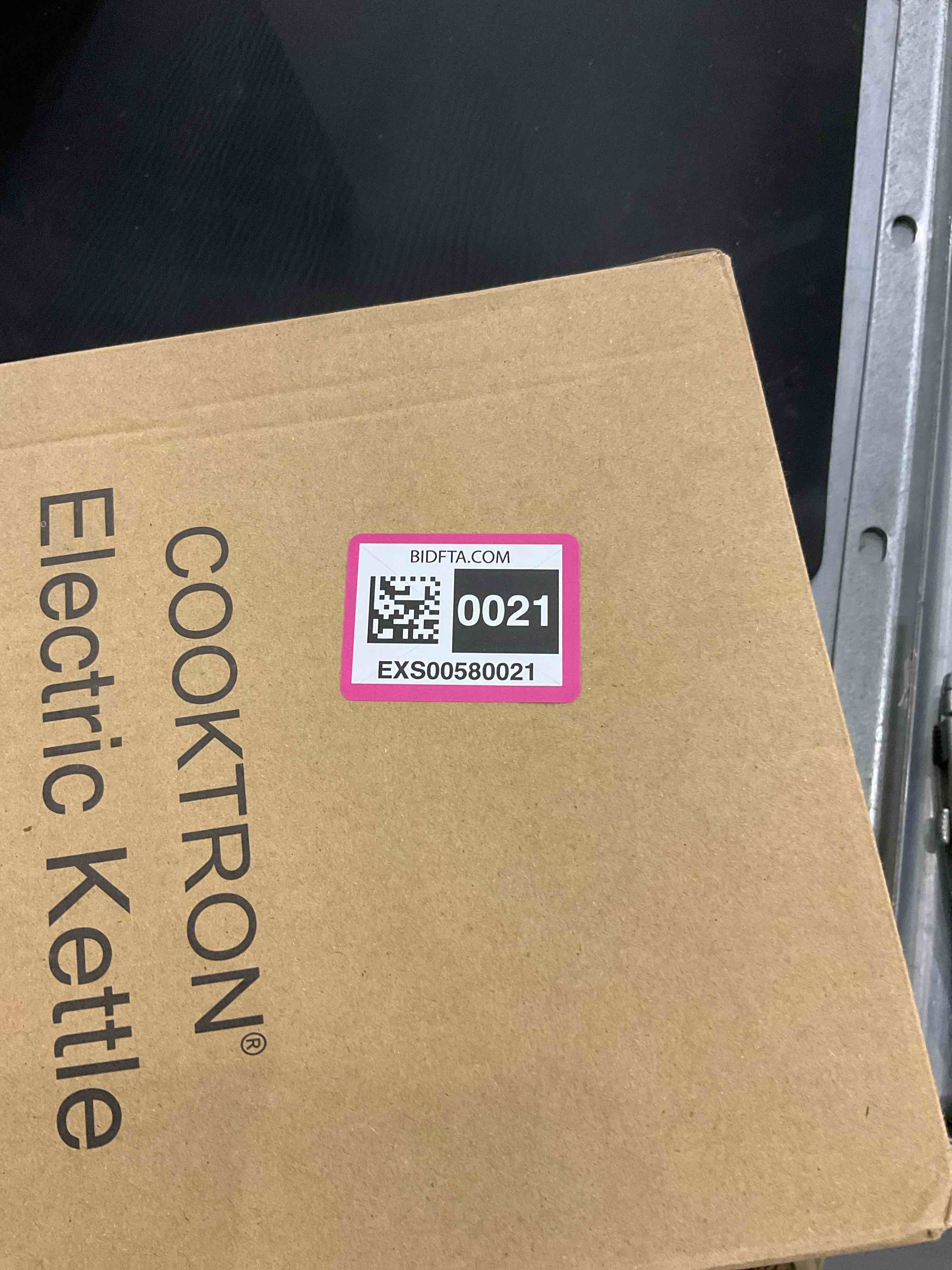 https://s3.amazonaws.com/lotting-images-prod/bidfta/EXS00580021_1695909405025.jpeg
