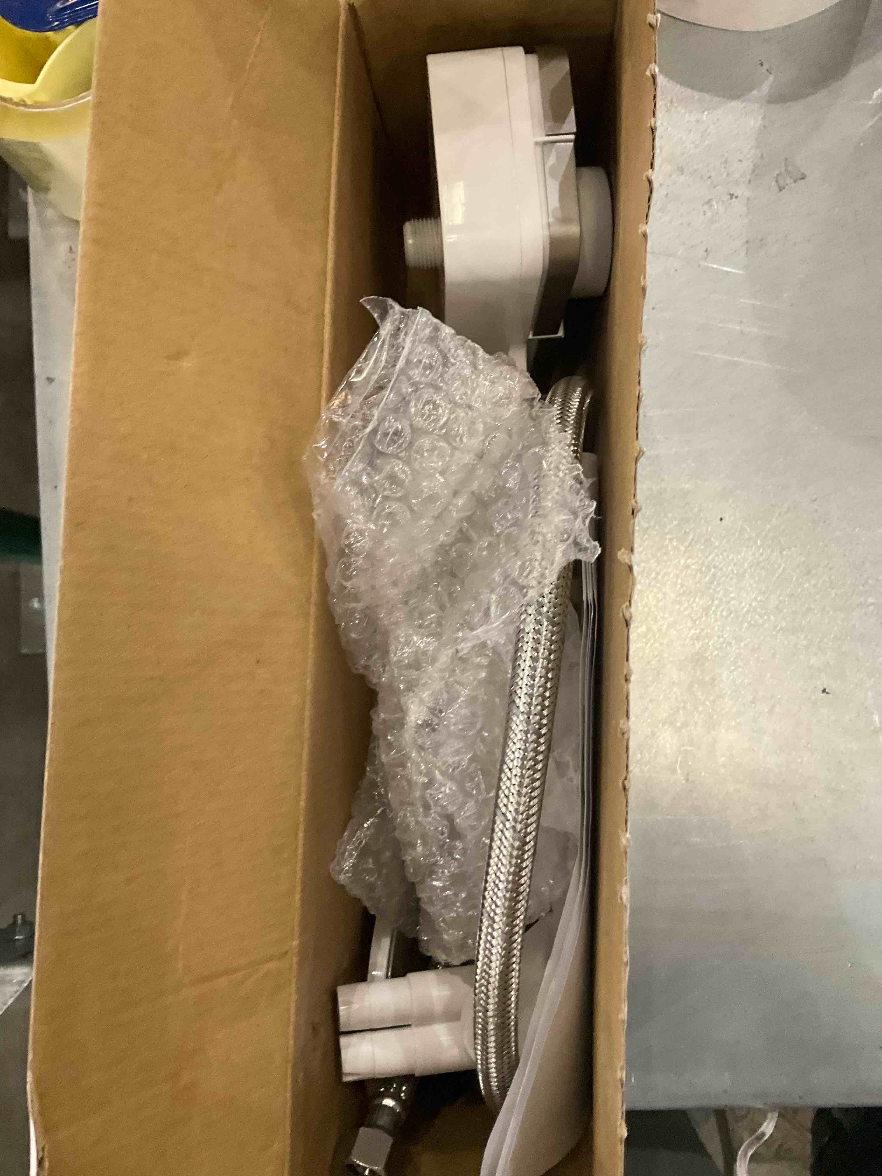 https://s3.amazonaws.com/lotting-images-prod/bidfta/EXS00580758_1700163888280.jpeg
