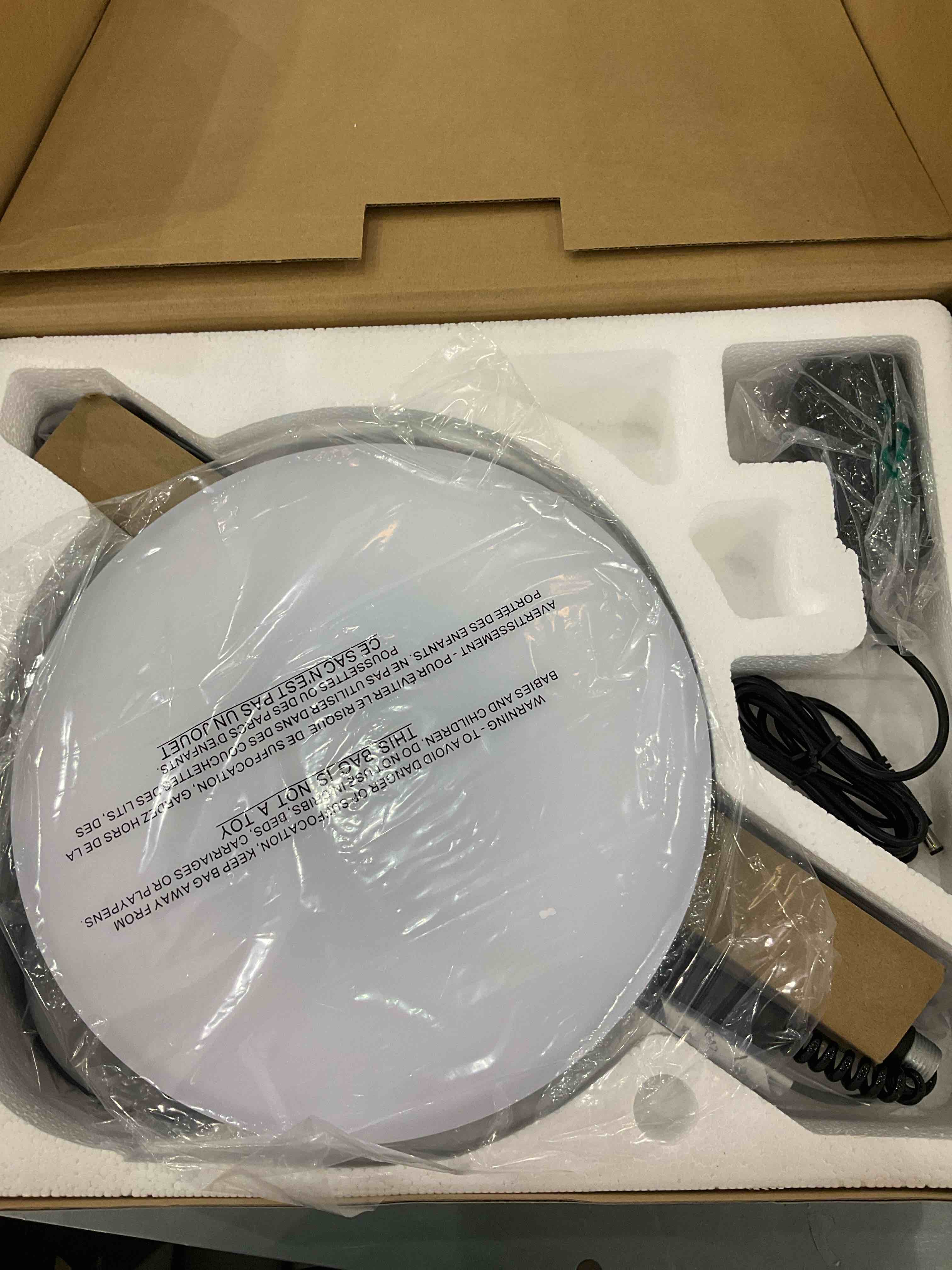 https://s3.amazonaws.com/lotting-images-prod/bidfta/EXS00581069_1701115939904.jpeg