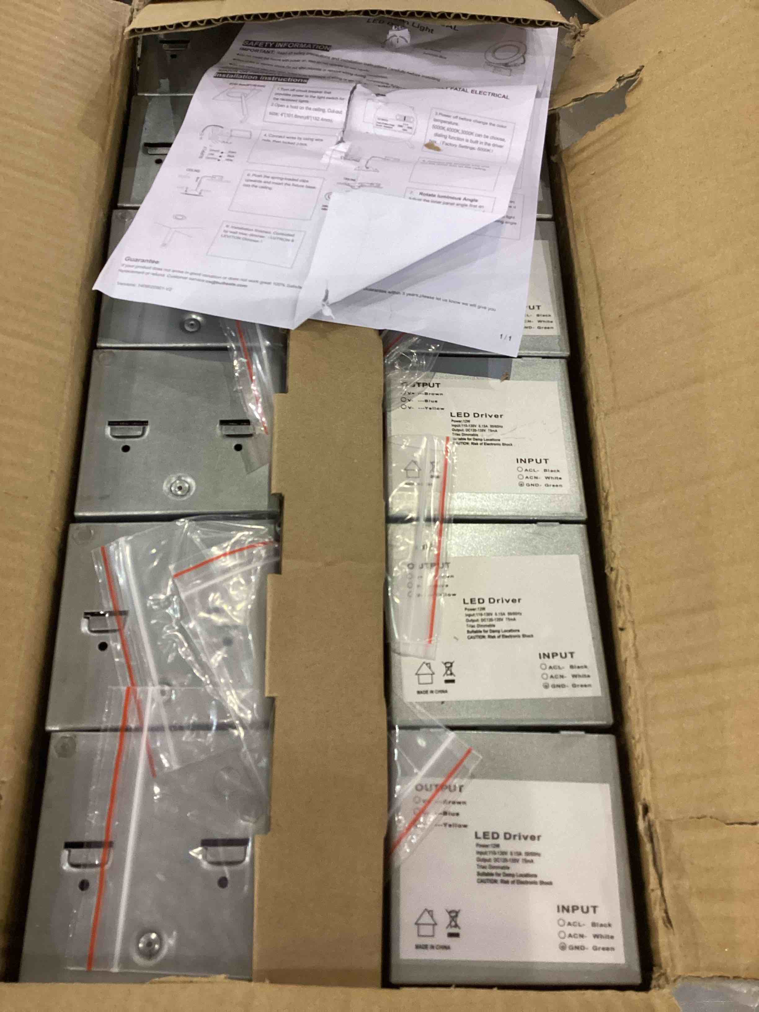 https://s3.amazonaws.com/lotting-images-prod/bidfta/EXS00581896_1703250519554.jpeg