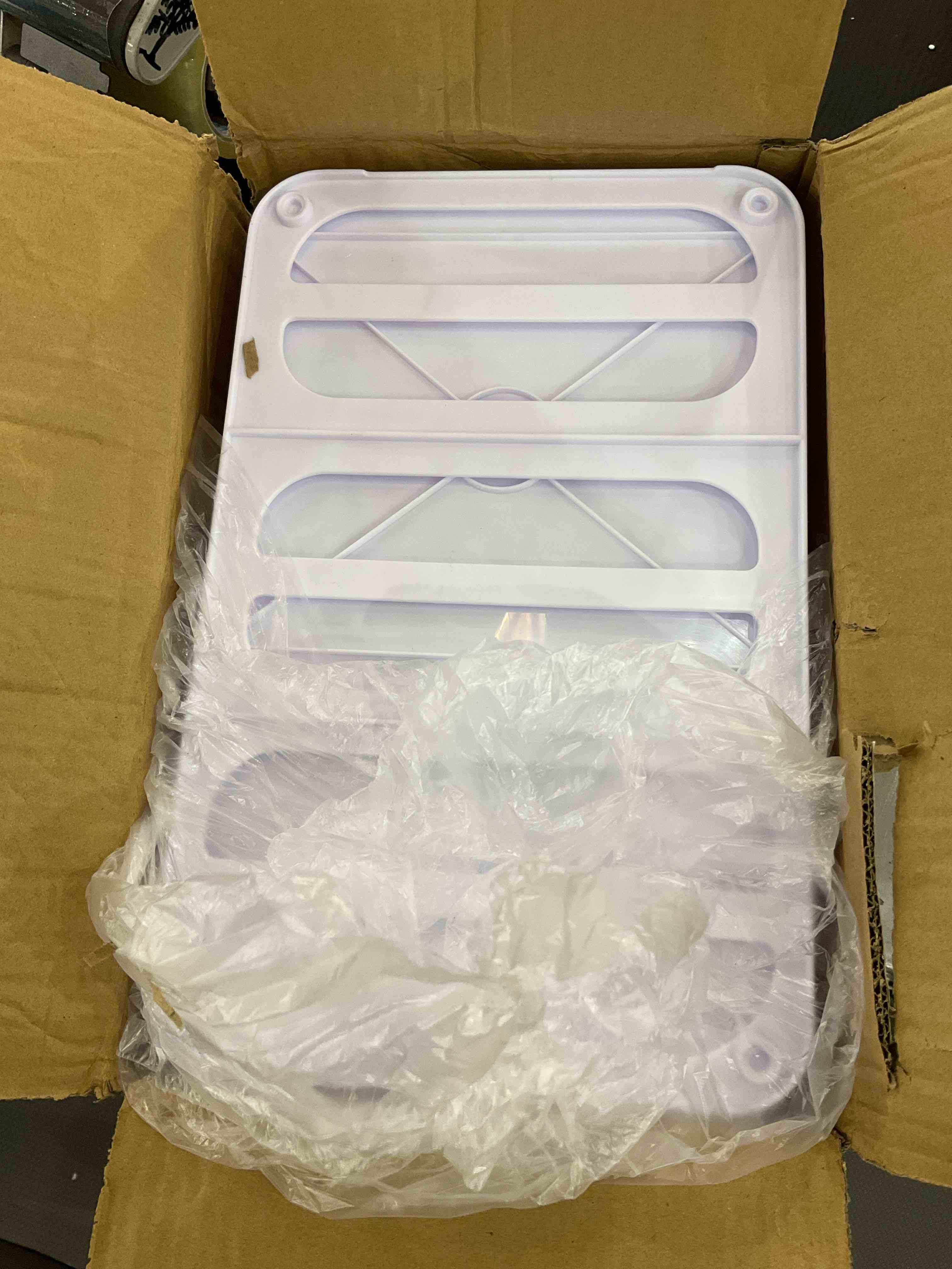 https://s3.amazonaws.com/lotting-images-prod/bidfta/EXS00583246_1702496058691.jpeg