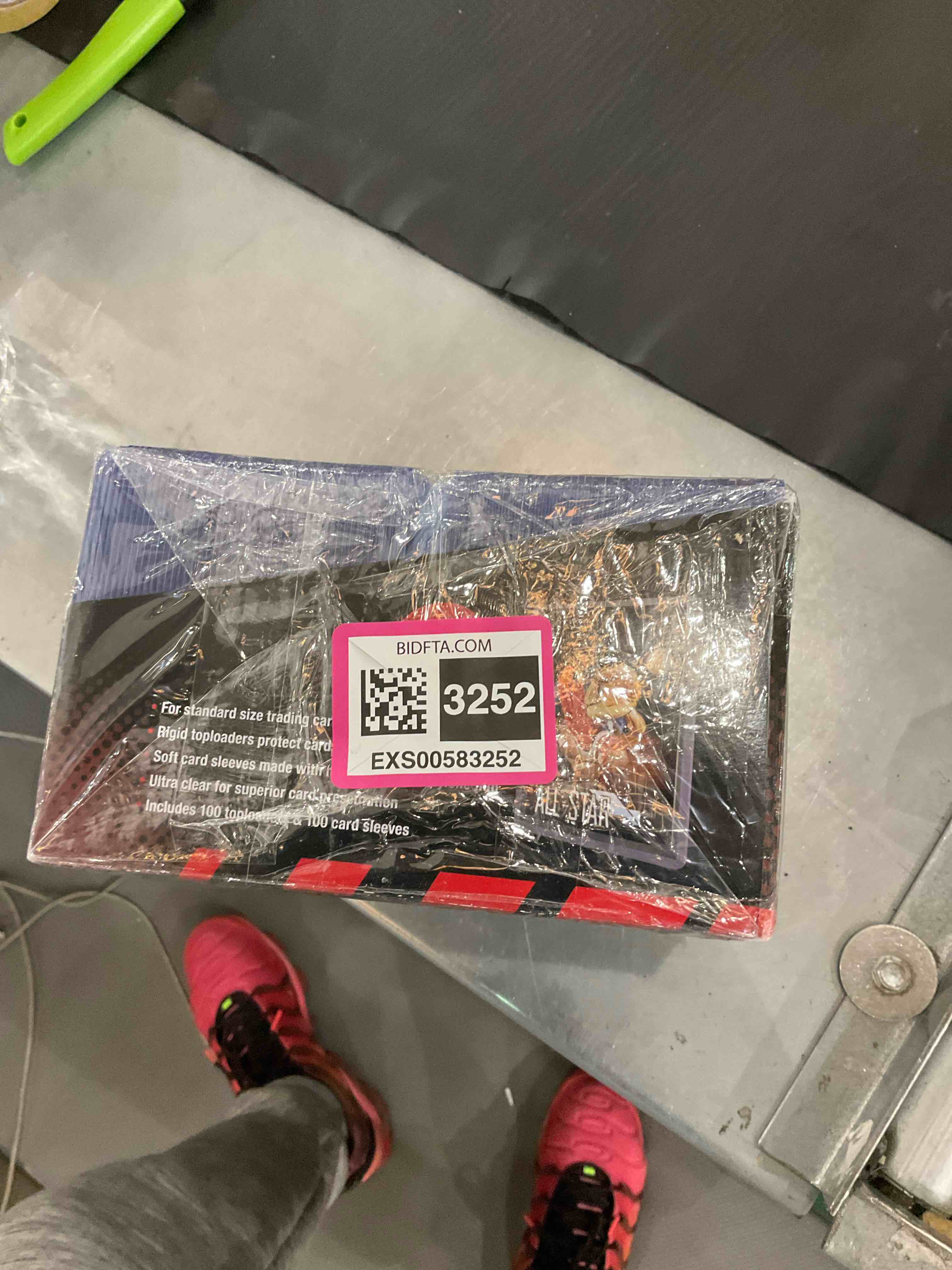 https://s3.amazonaws.com/lotting-images-prod/bidfta/EXS00583252_1702492407618.jpeg