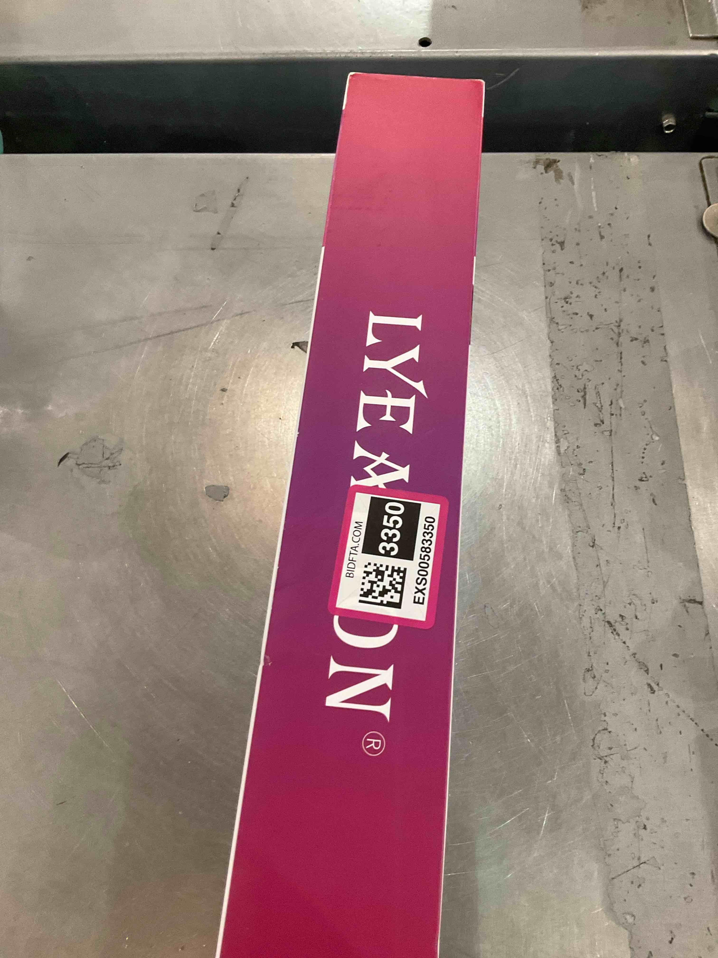https://s3.amazonaws.com/lotting-images-prod/bidfta/EXS00583350_1702929348751.jpeg