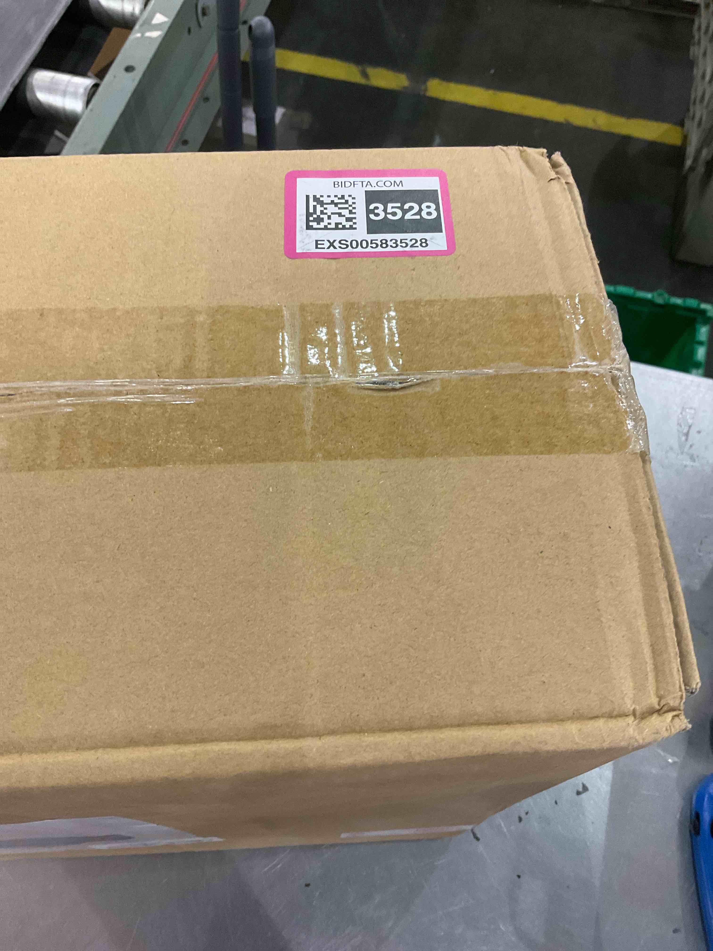 https://s3.amazonaws.com/lotting-images-prod/bidfta/EXS00583528_1701695220508.jpeg