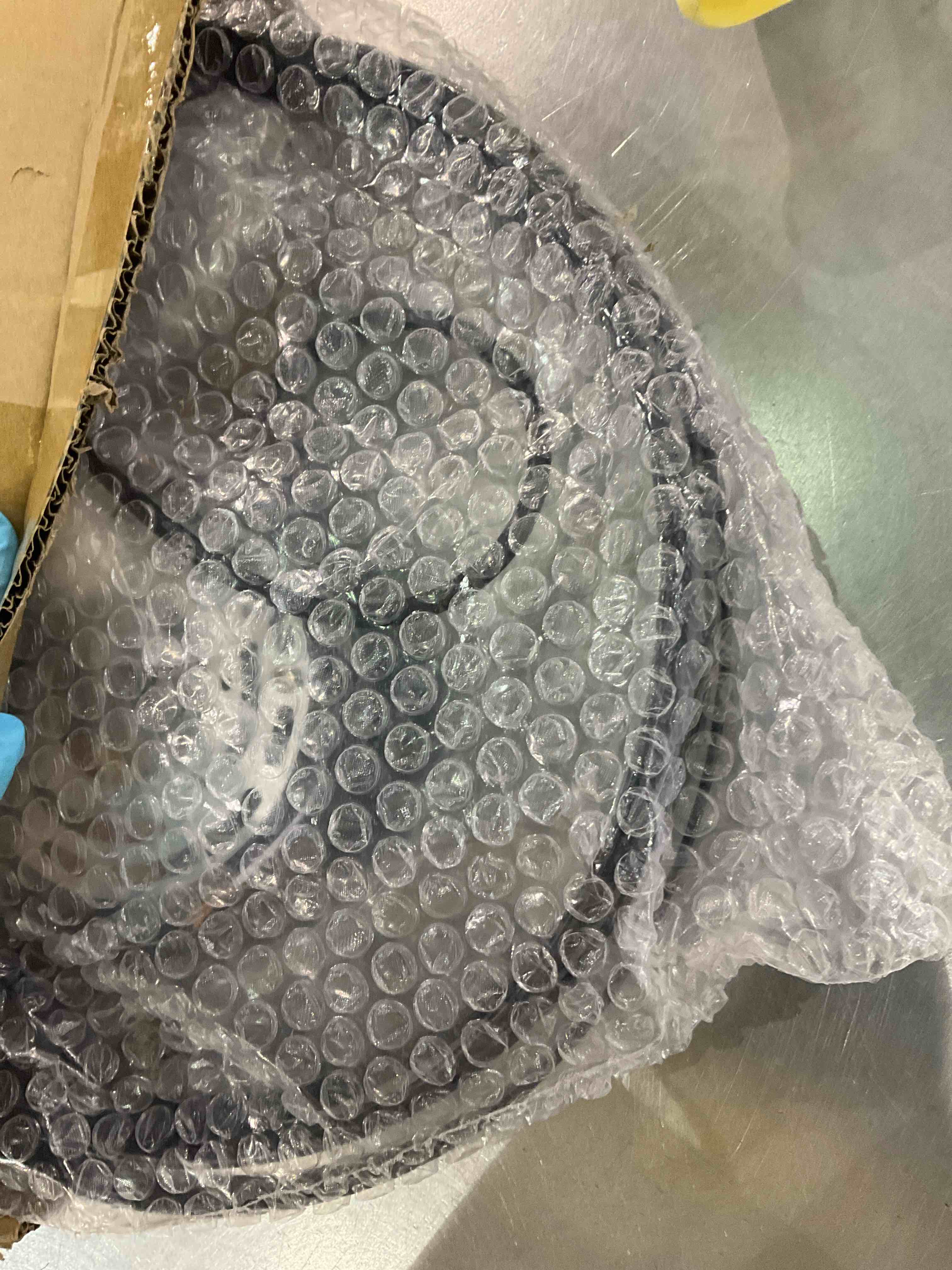 https://s3.amazonaws.com/lotting-images-prod/bidfta/EXS00583632_1702561022614.jpeg