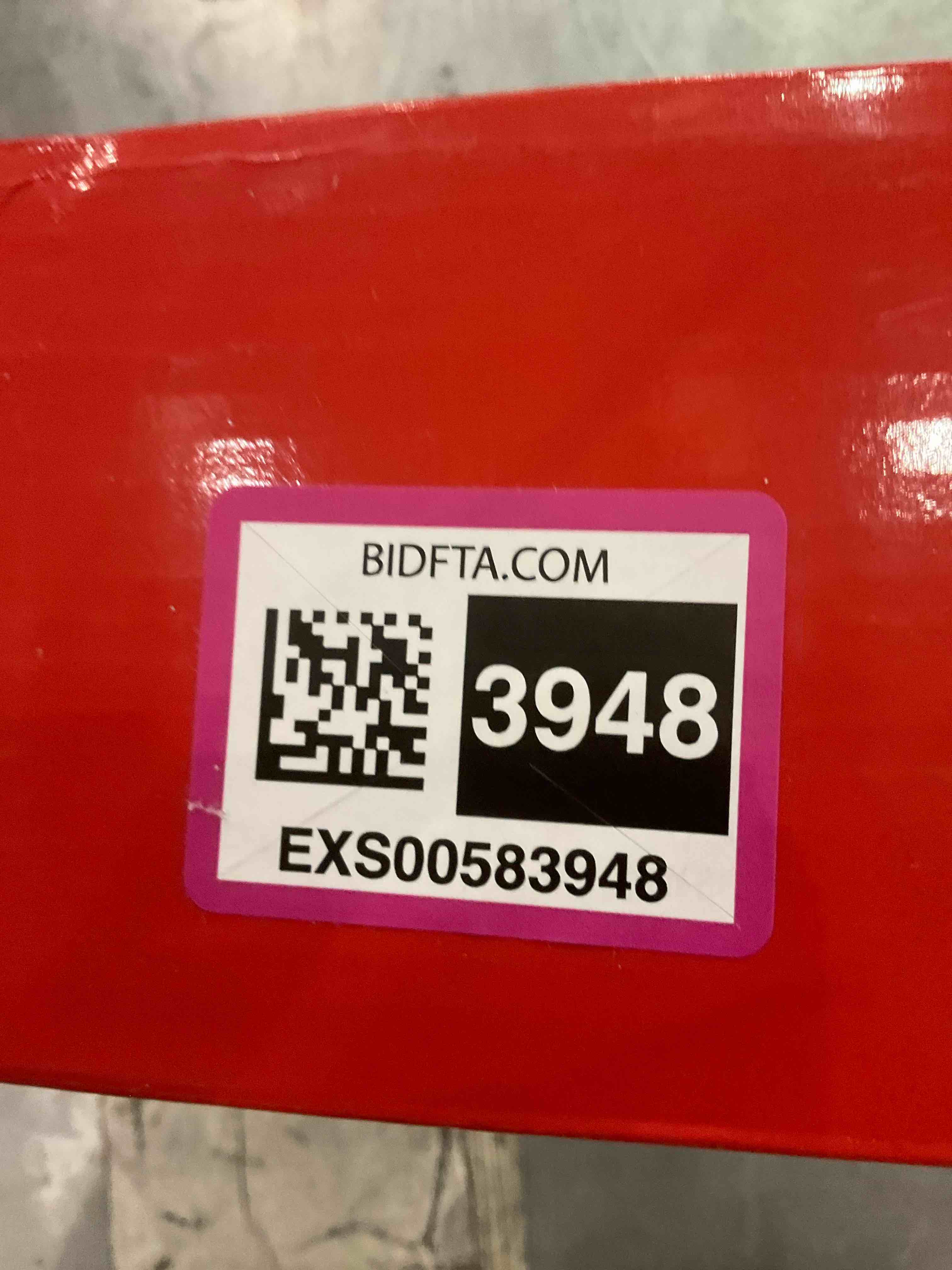 https://s3.amazonaws.com/lotting-images-prod/bidfta/EXS00583948_1706205593403.jpeg