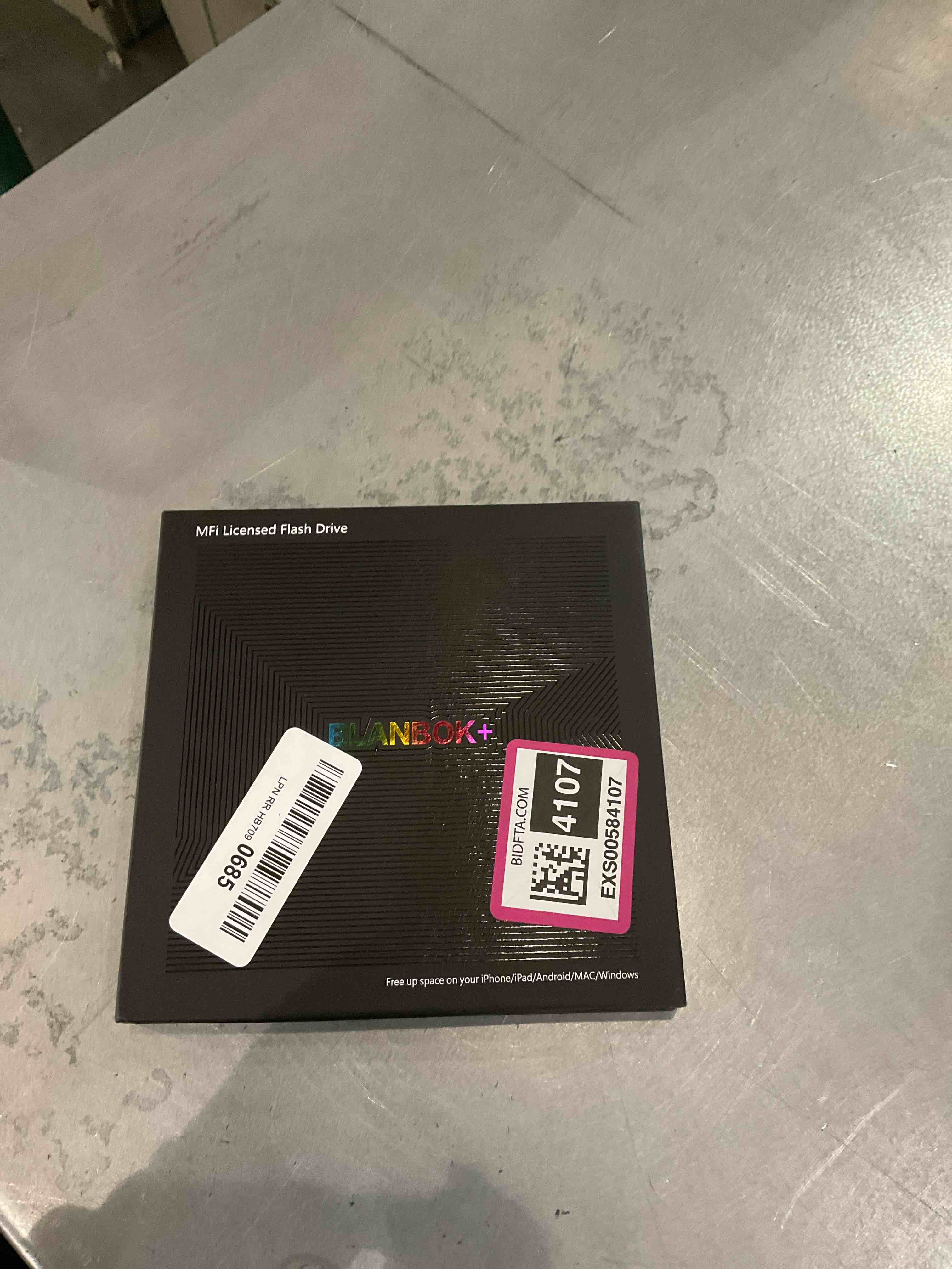 https://s3.amazonaws.com/lotting-images-prod/bidfta/EXS00584107_1701719876261.jpeg