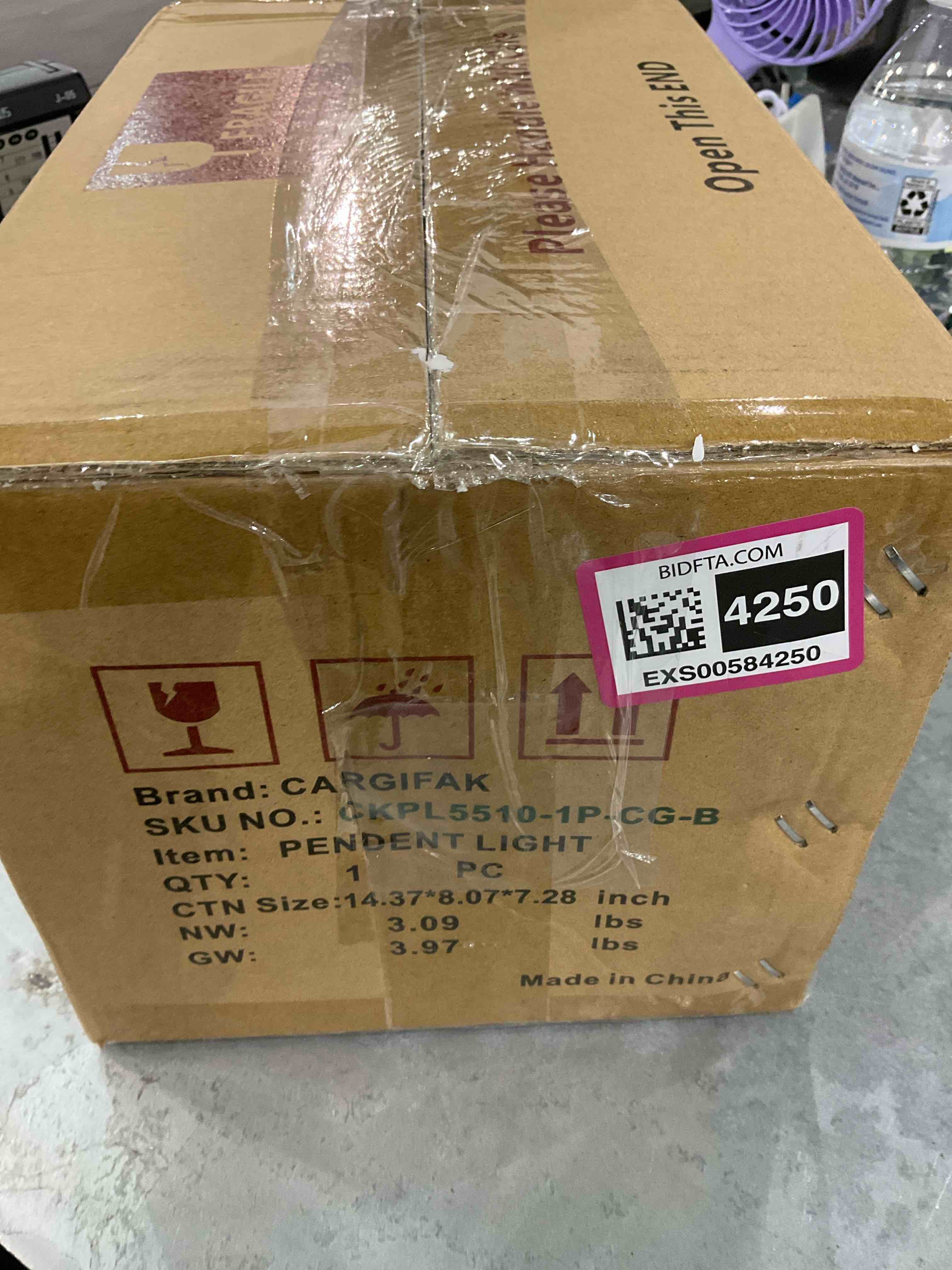 https://s3.amazonaws.com/lotting-images-prod/bidfta/EXS00584250_1701865223519.jpeg