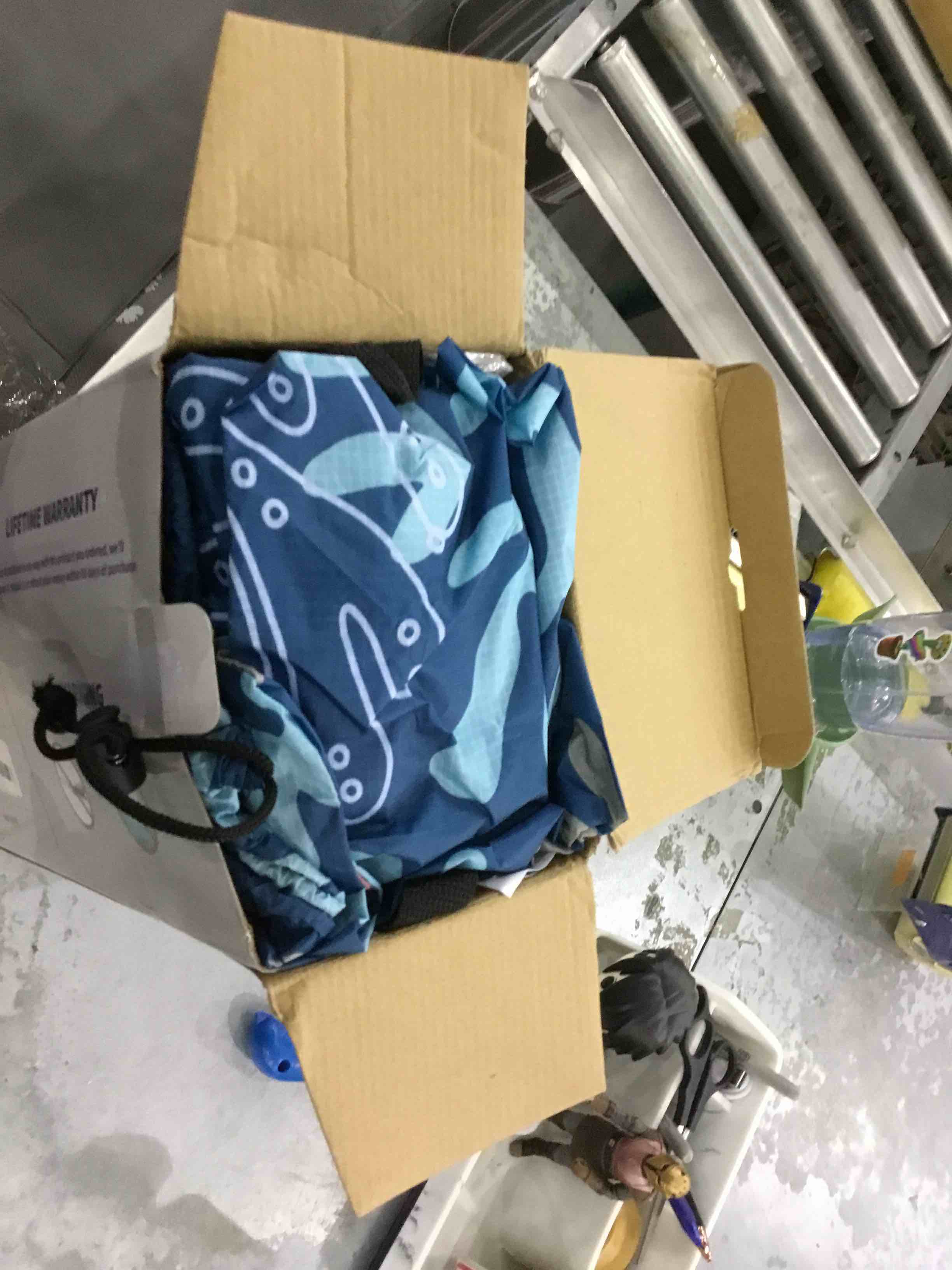 https://s3.amazonaws.com/lotting-images-prod/bidfta/EXS00584673_1701187553162.jpeg