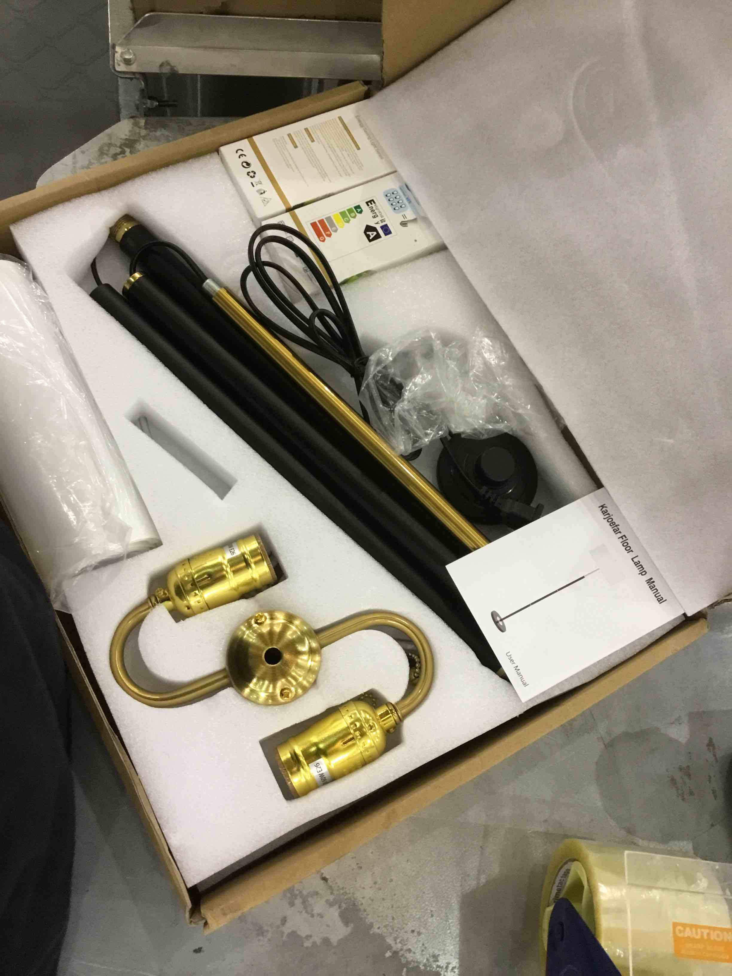 https://s3.amazonaws.com/lotting-images-prod/bidfta/EXS00585493_1701116099842.jpeg