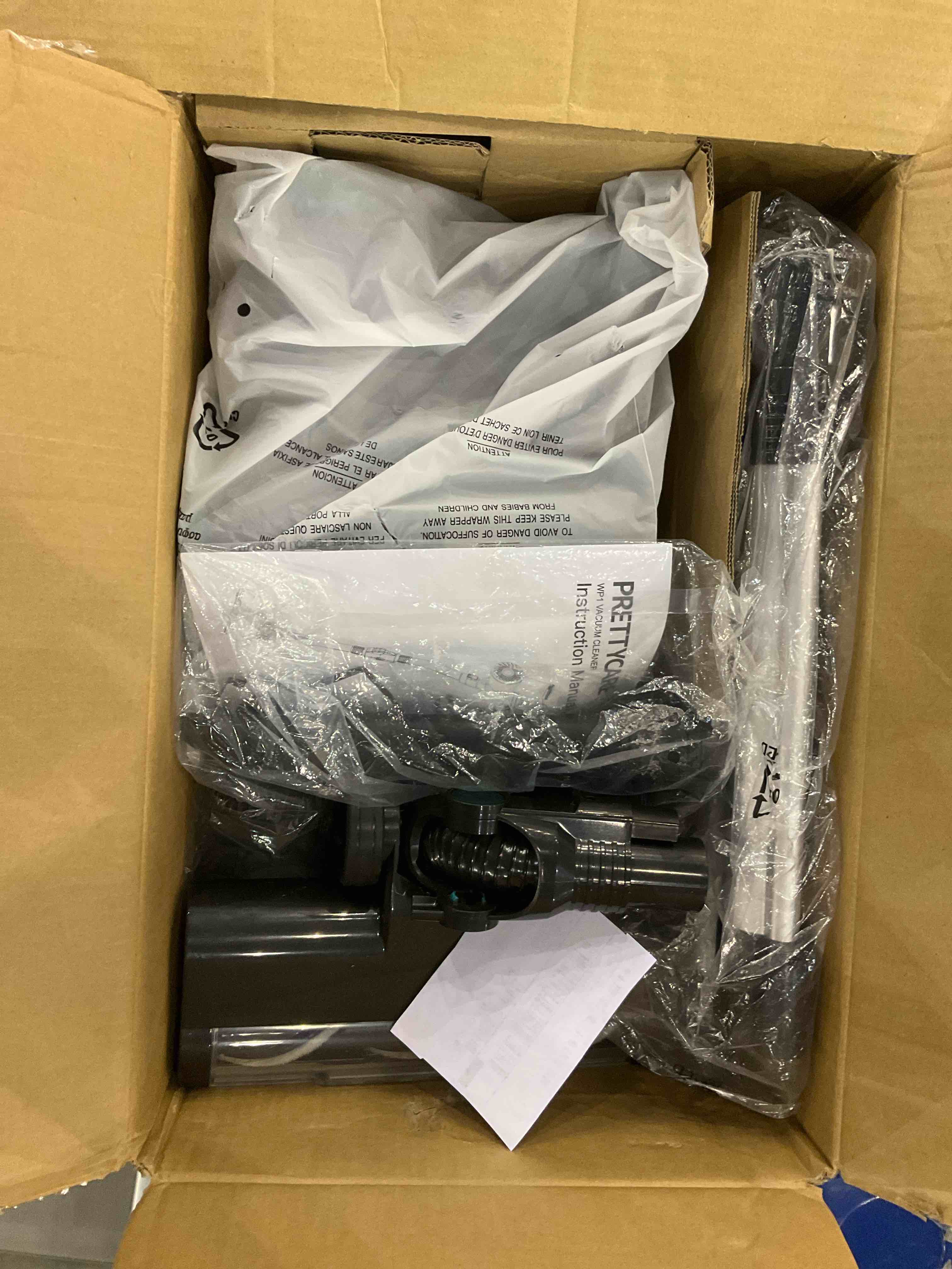 https://s3.amazonaws.com/lotting-images-prod/bidfta/EXS00586320_1702296994214.jpeg