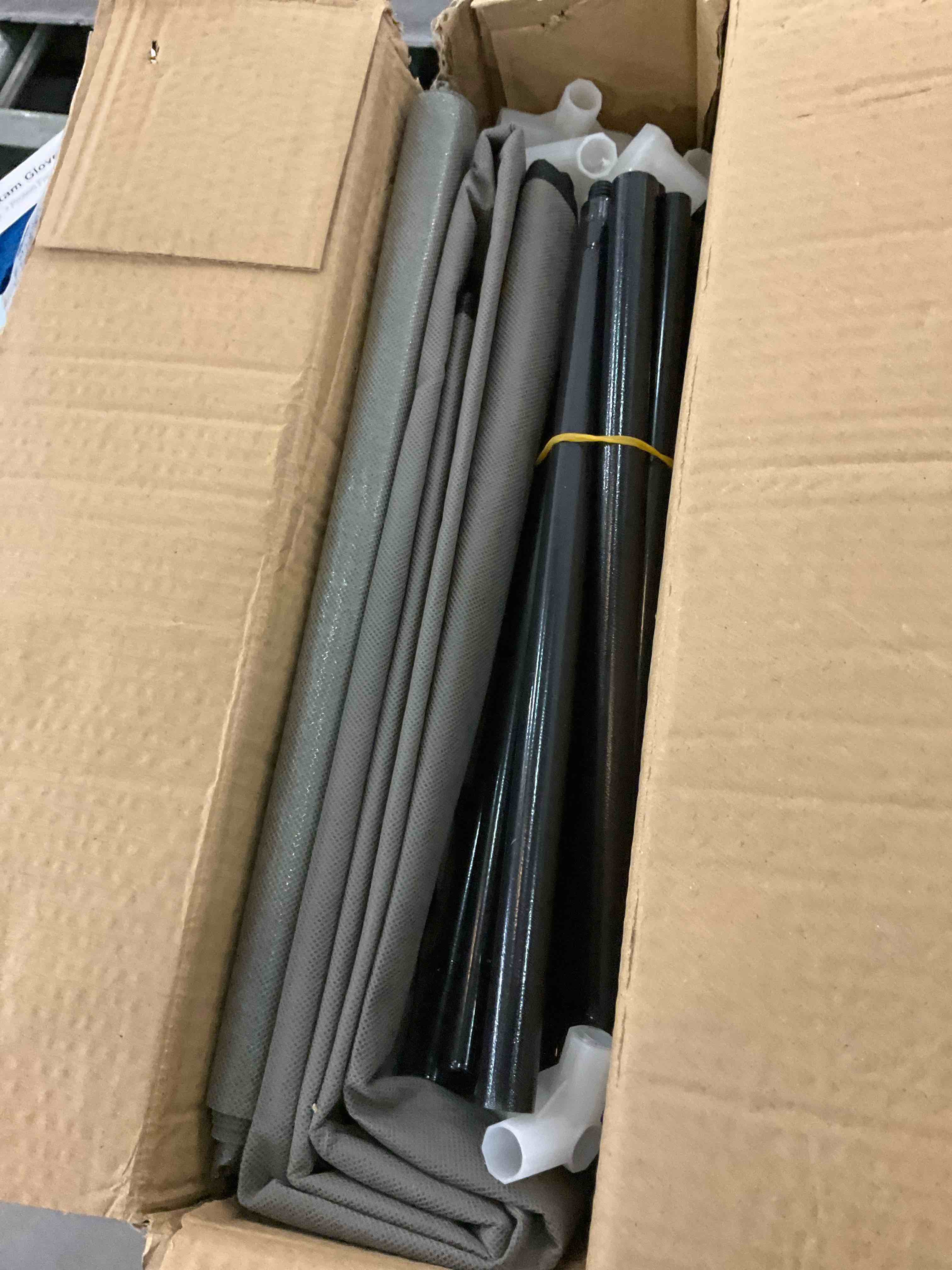 https://s3.amazonaws.com/lotting-images-prod/bidfta/EXS00586563_1701369312451.jpeg