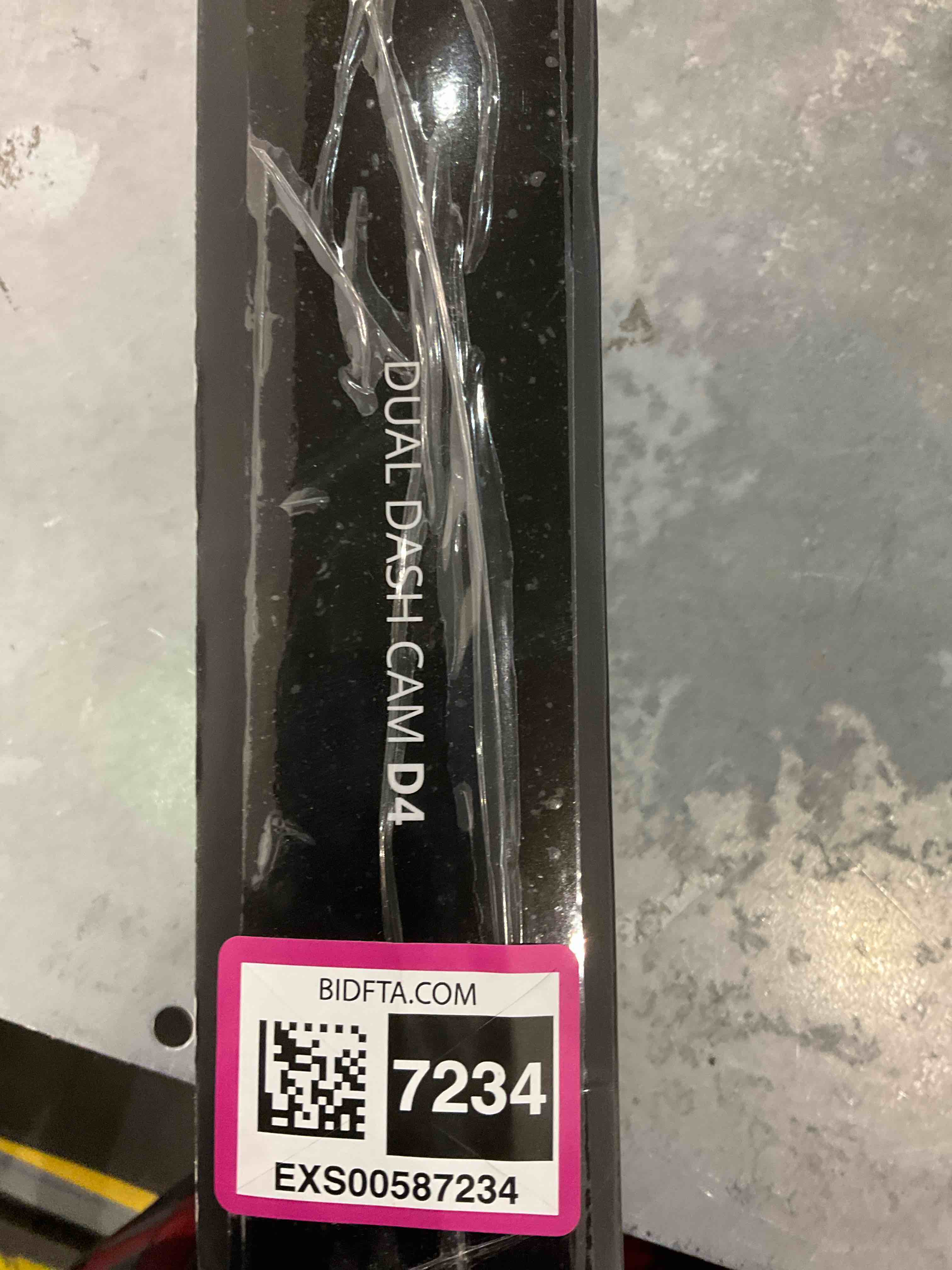 https://s3.amazonaws.com/lotting-images-prod/bidfta/EXS00587234_1701696729062.jpeg