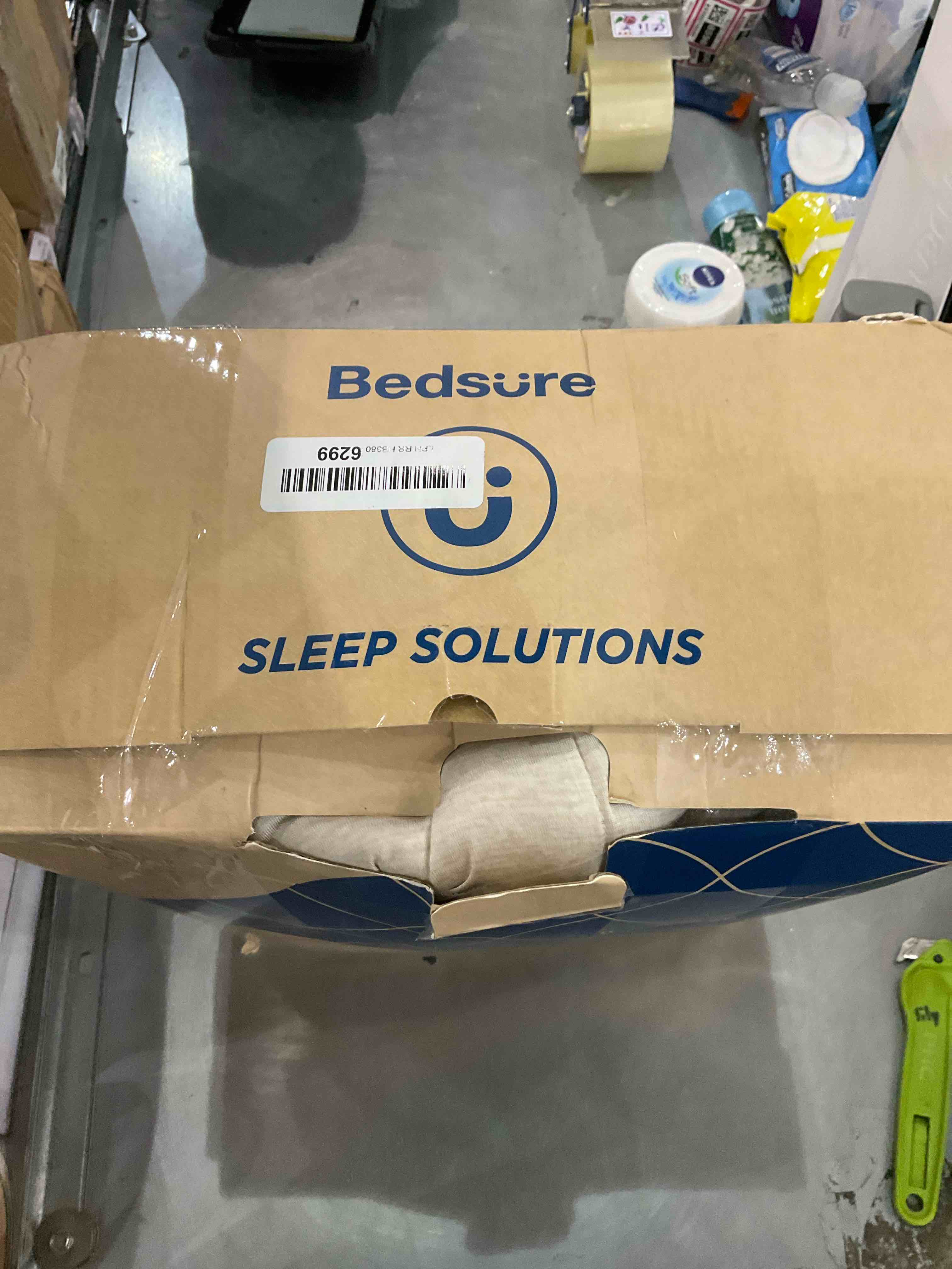 https://s3.amazonaws.com/lotting-images-prod/bidfta/EXS00587270_1701778512490.jpeg