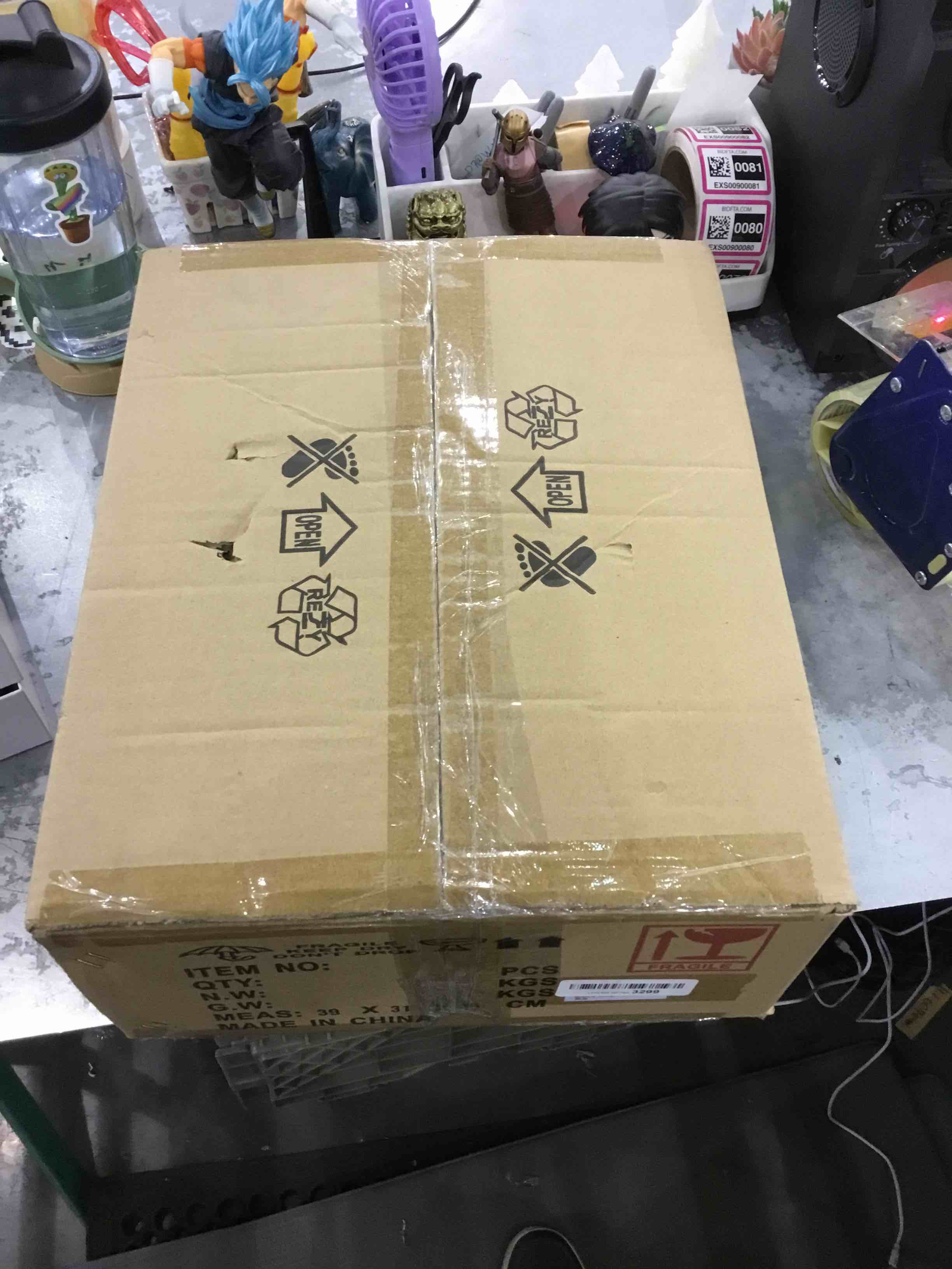 HuixuTe 24" Ceiling Fan with Lights Remote Control, 6 Speeds 3 Colors Geometric Ceiling Fan, Black Low Profile Ceiling Fan with Light for Kitchen Bedroom Living Room