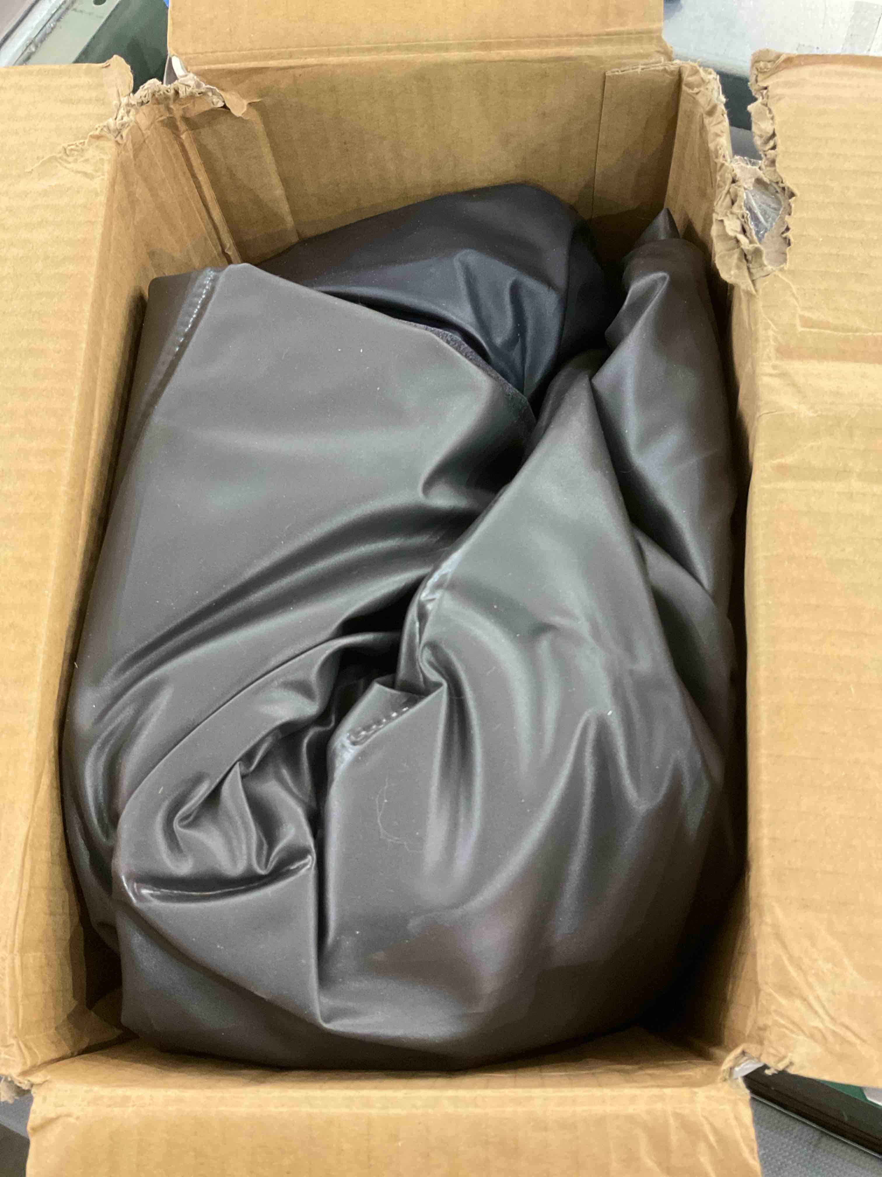 https://s3.amazonaws.com/lotting-images-prod/bidfta/EXS00587956_1701960320674.jpeg