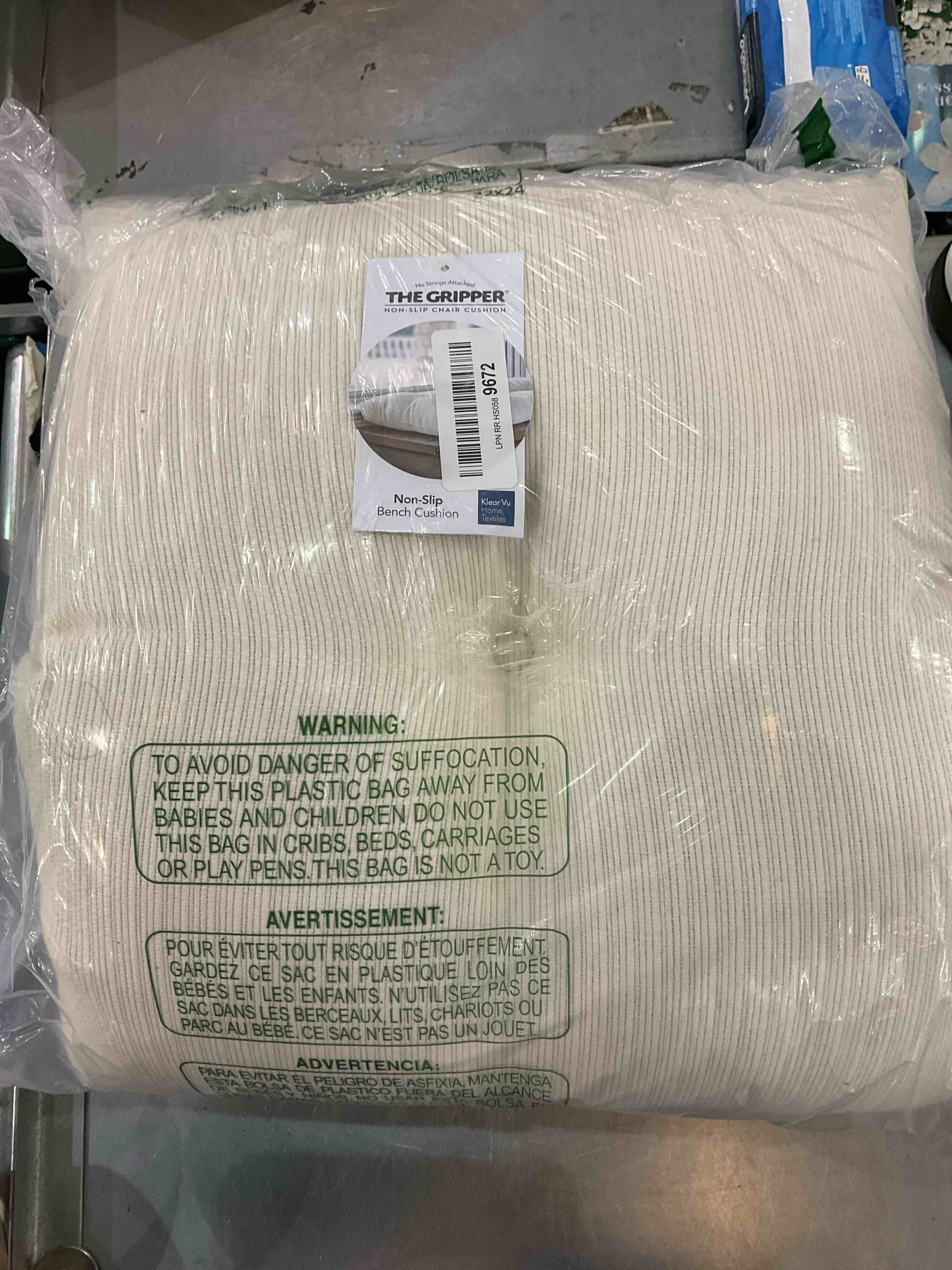 https://s3.amazonaws.com/lotting-images-prod/bidfta/EXS00589090_1701962304261.jpeg