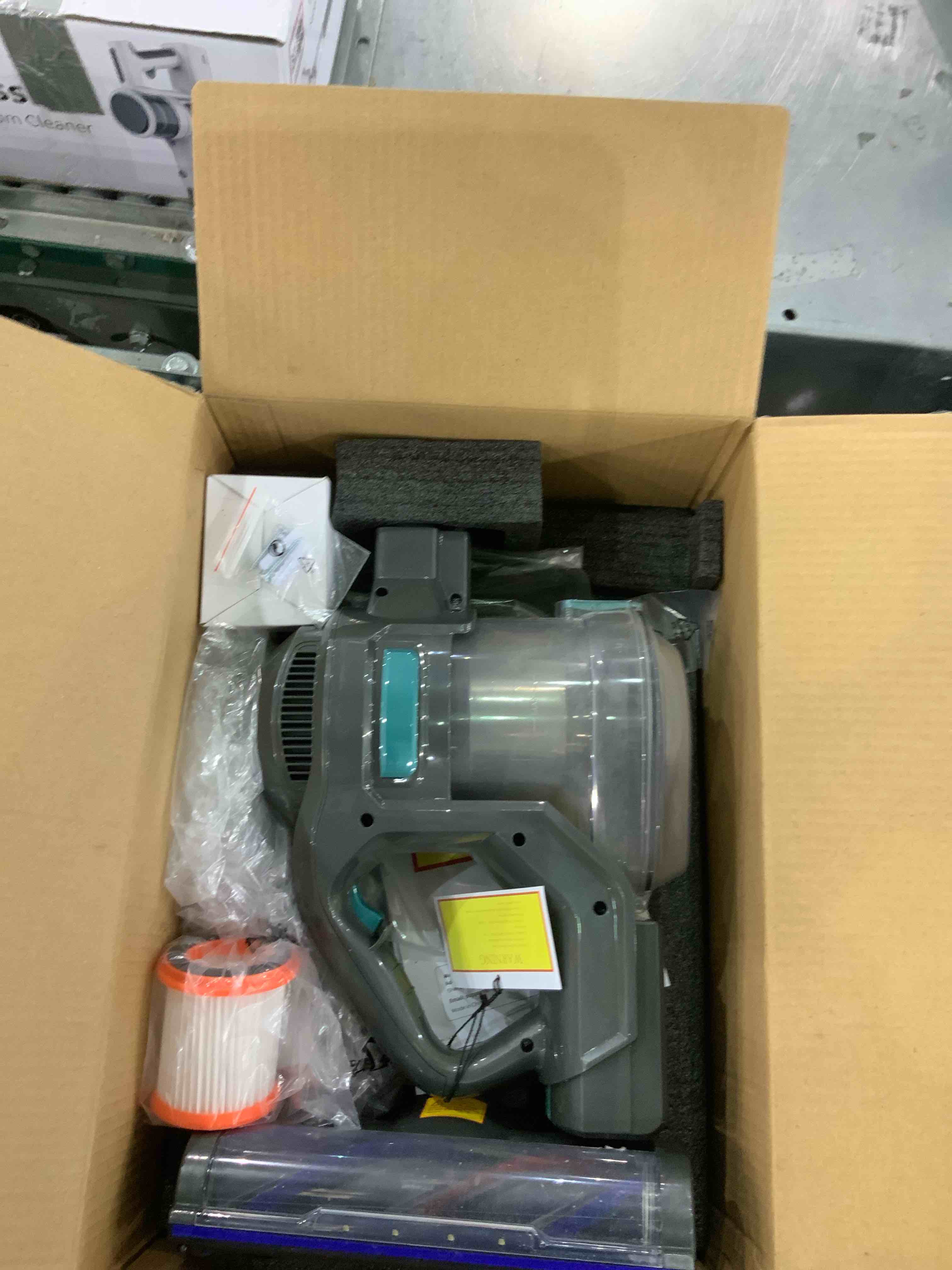 https://s3.amazonaws.com/lotting-images-prod/bidfta/EXS00589865_1701449156999.jpeg