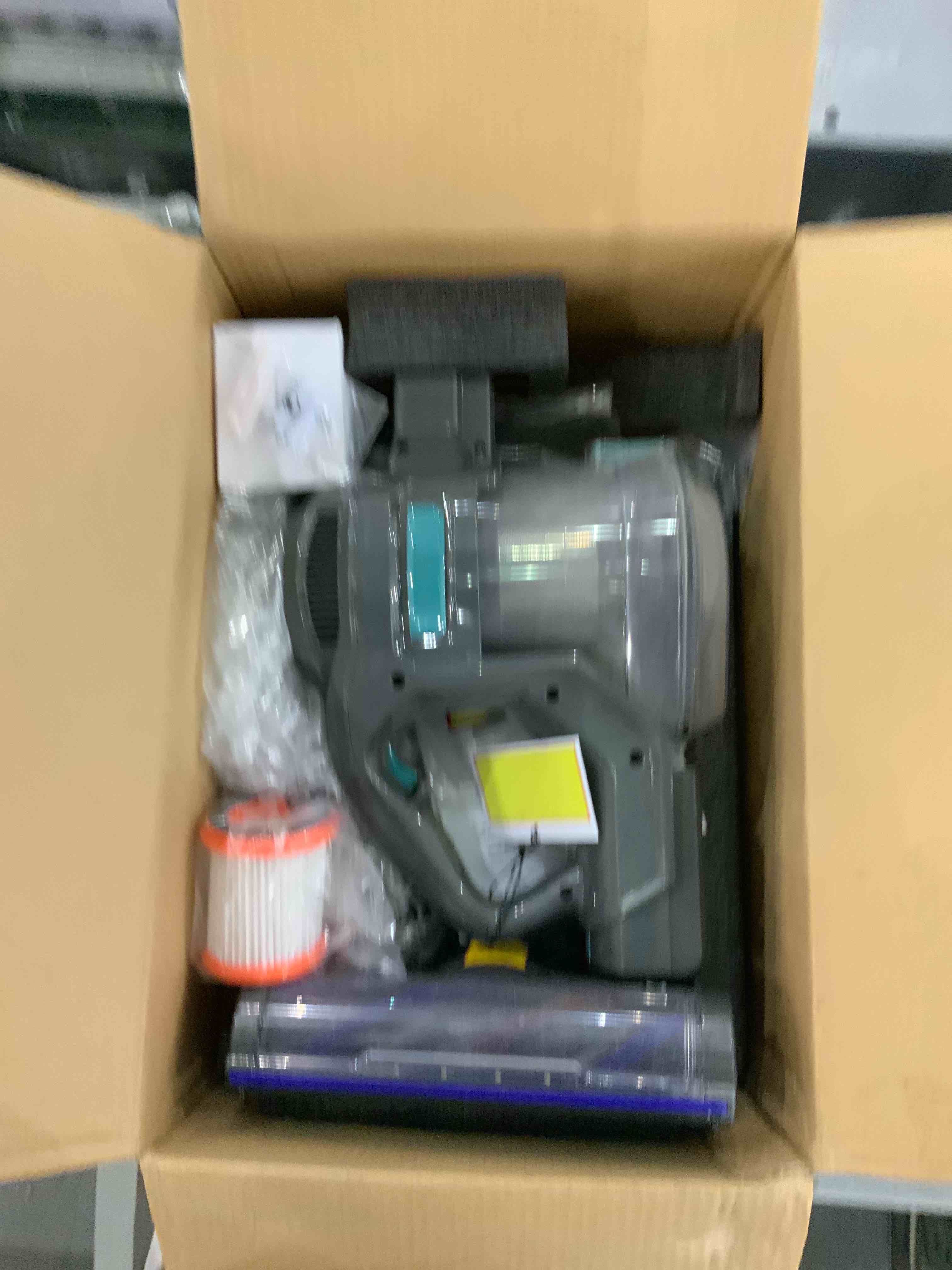 https://s3.amazonaws.com/lotting-images-prod/bidfta/EXS00589865_1701449158535.jpeg