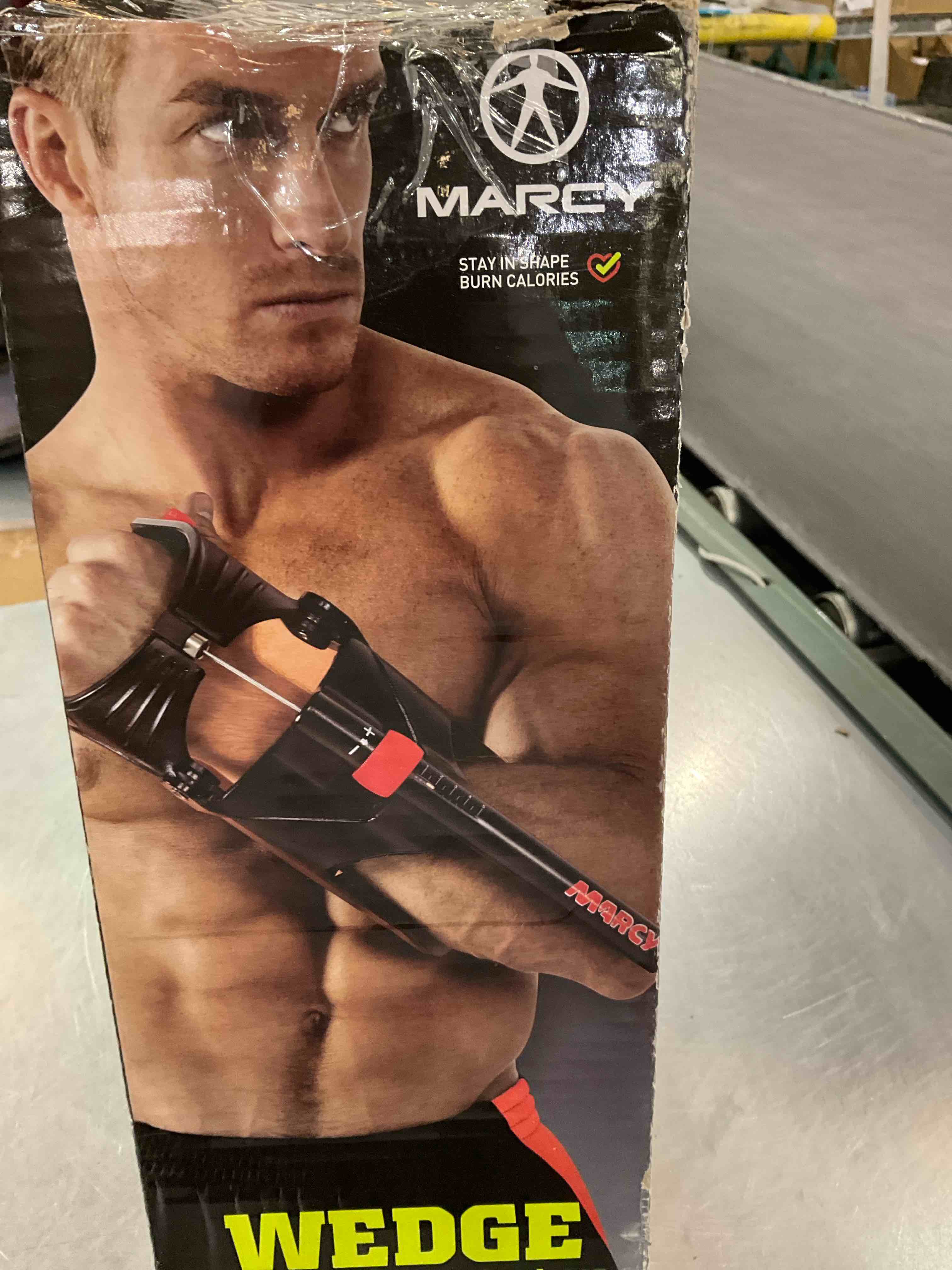 https://s3.amazonaws.com/lotting-images-prod/bidfta/EXS00589914_1701712894491.jpeg