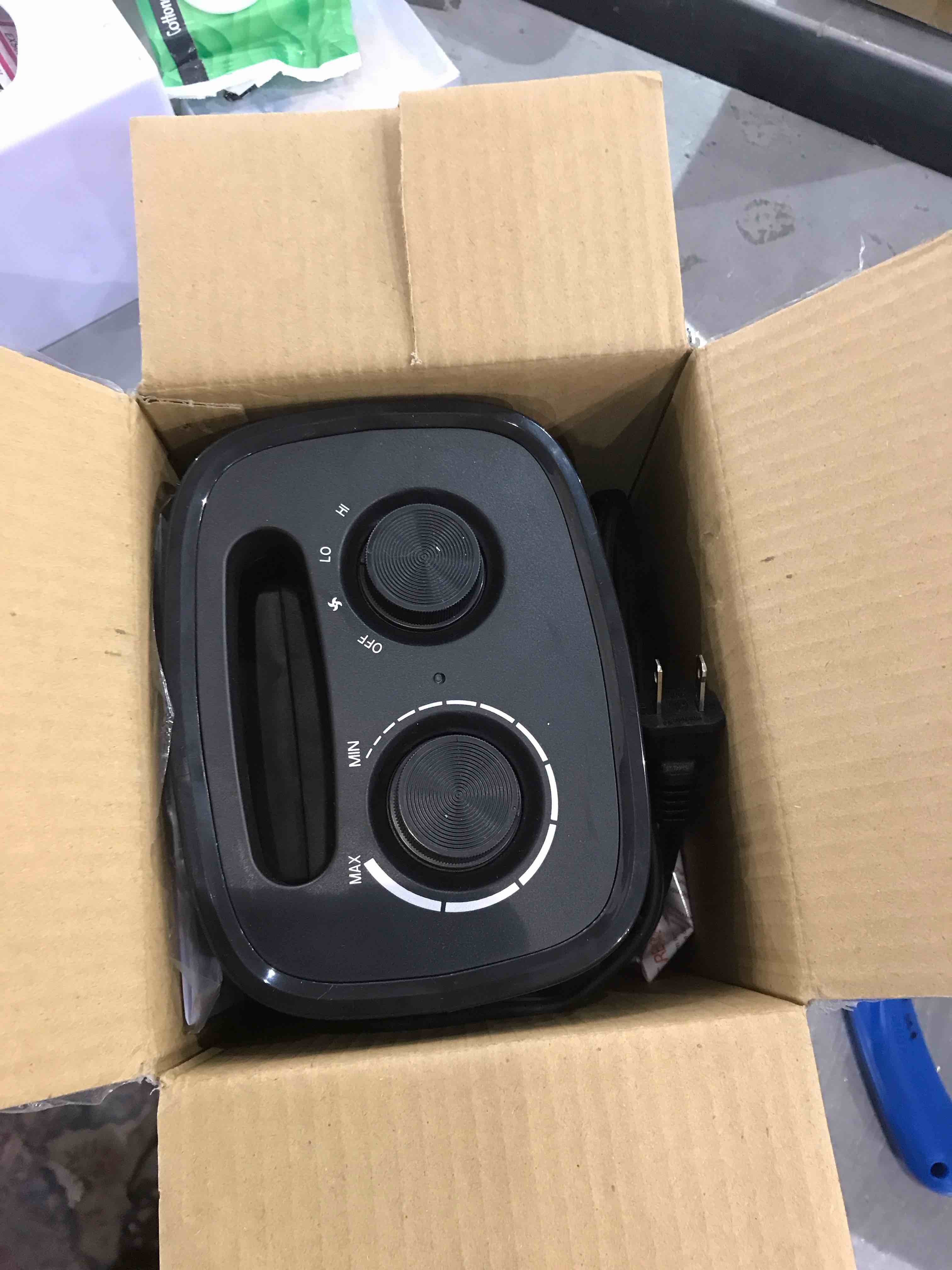 https://s3.amazonaws.com/lotting-images-prod/bidfta/EXS00589956_1701778668042.jpeg