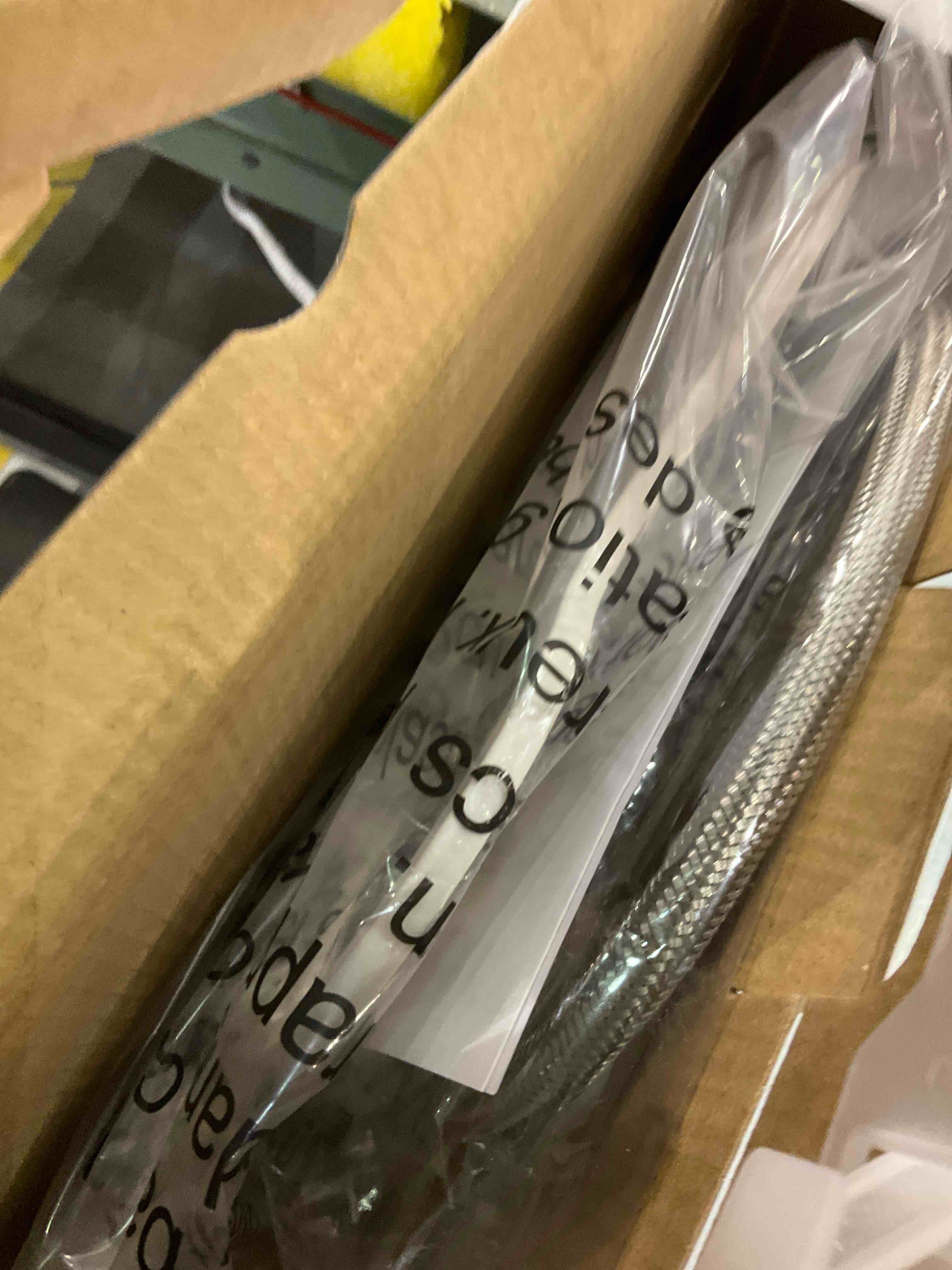 https://s3.amazonaws.com/lotting-images-prod/bidfta/EXS00589965_1701694163945.jpeg