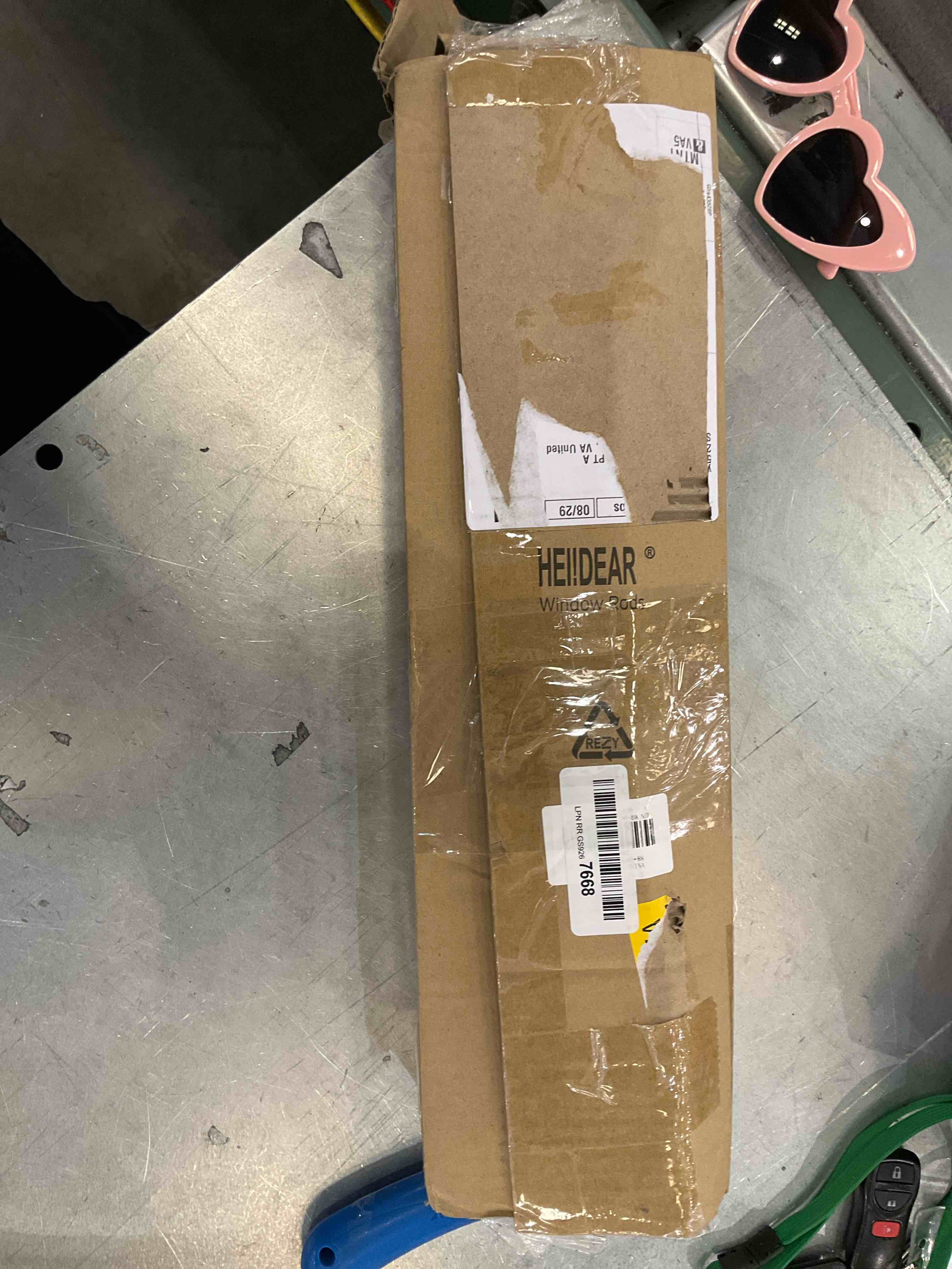 https://s3.amazonaws.com/lotting-images-prod/bidfta/EXS00590236_1700153335579.jpeg