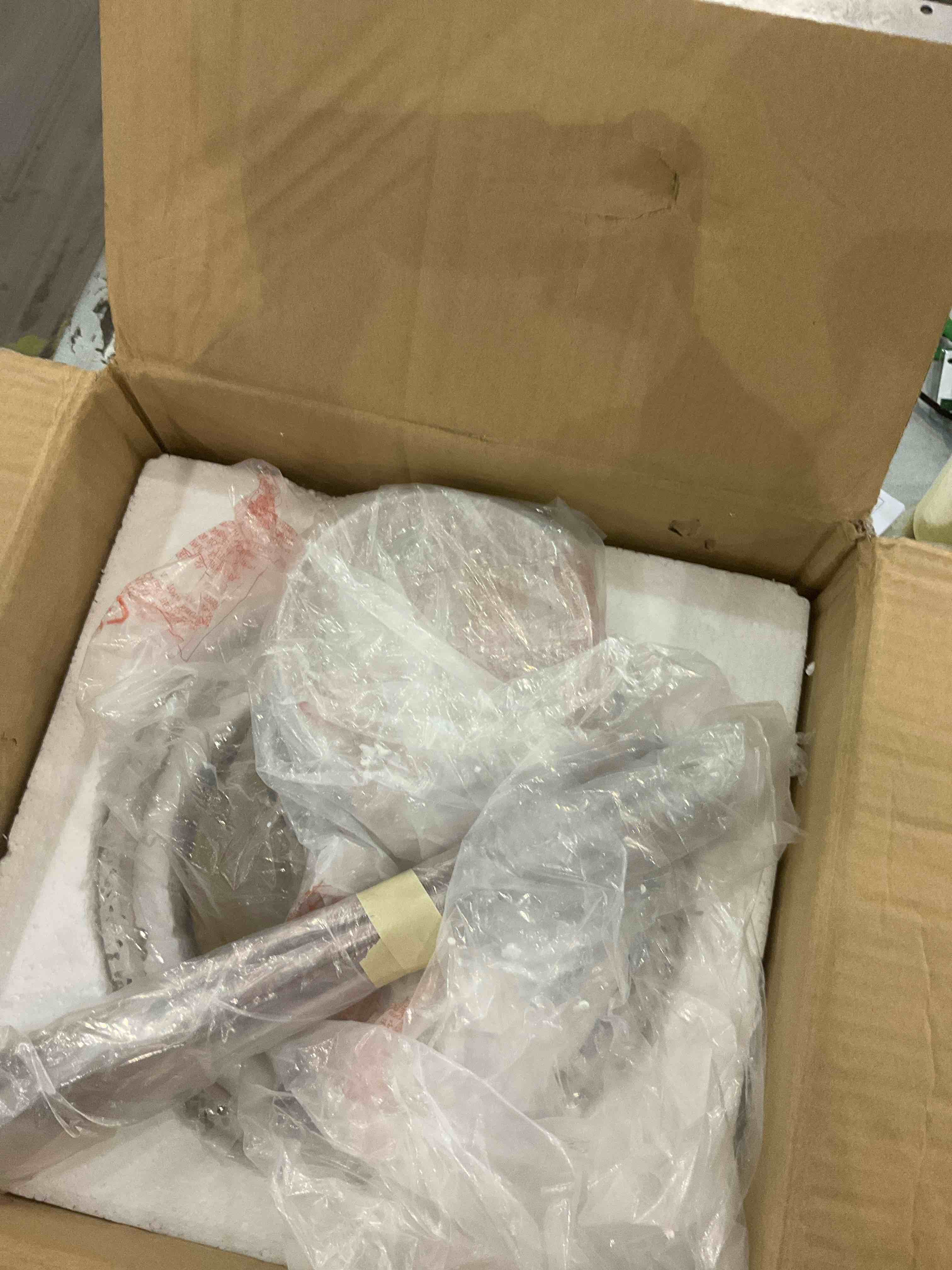 https://s3.amazonaws.com/lotting-images-prod/bidfta/EXS00590371_1700235588032.jpeg