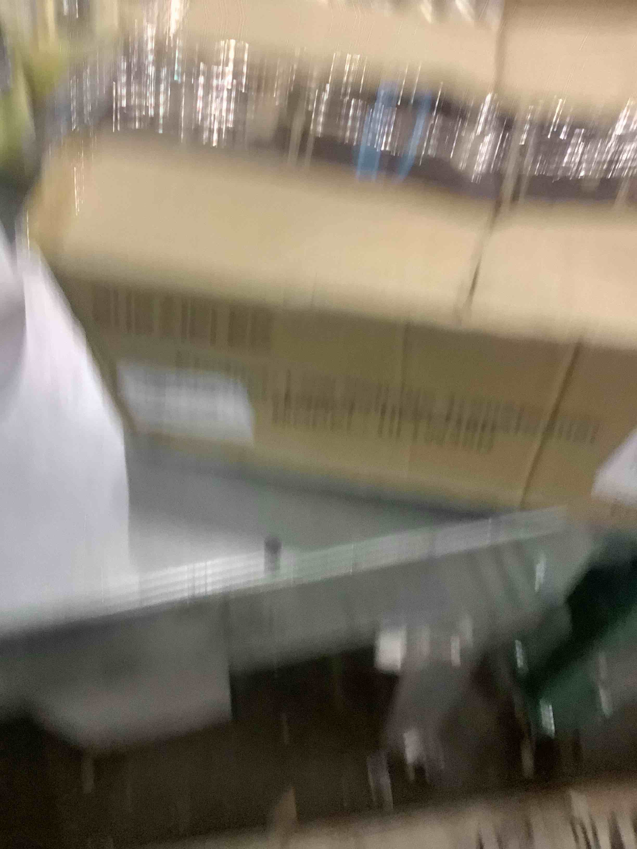 https://s3.amazonaws.com/lotting-images-prod/bidfta/EXS00590543_1698840581750.jpeg