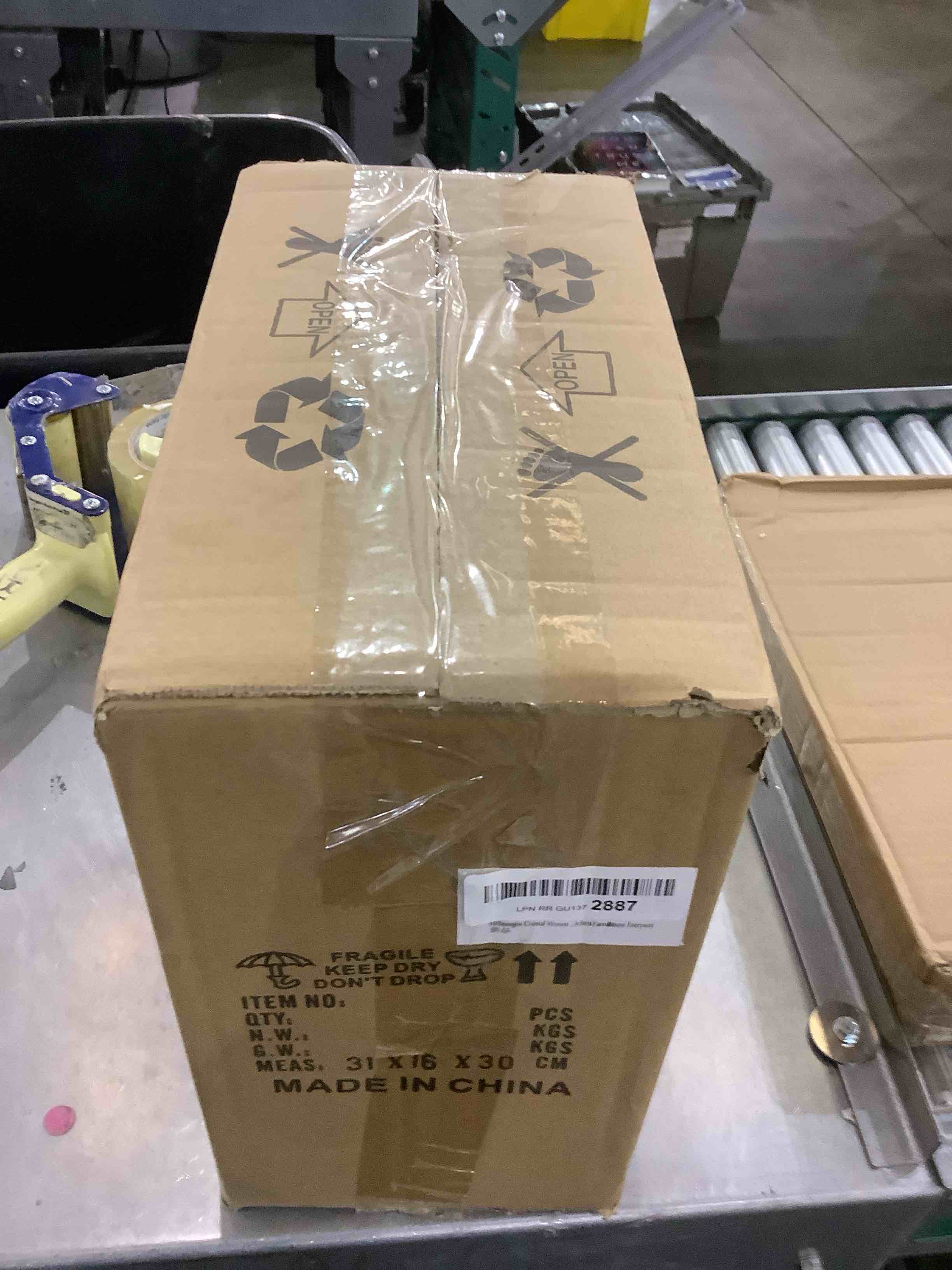 https://s3.amazonaws.com/lotting-images-prod/bidfta/EXS00590810_1699021126833.jpeg