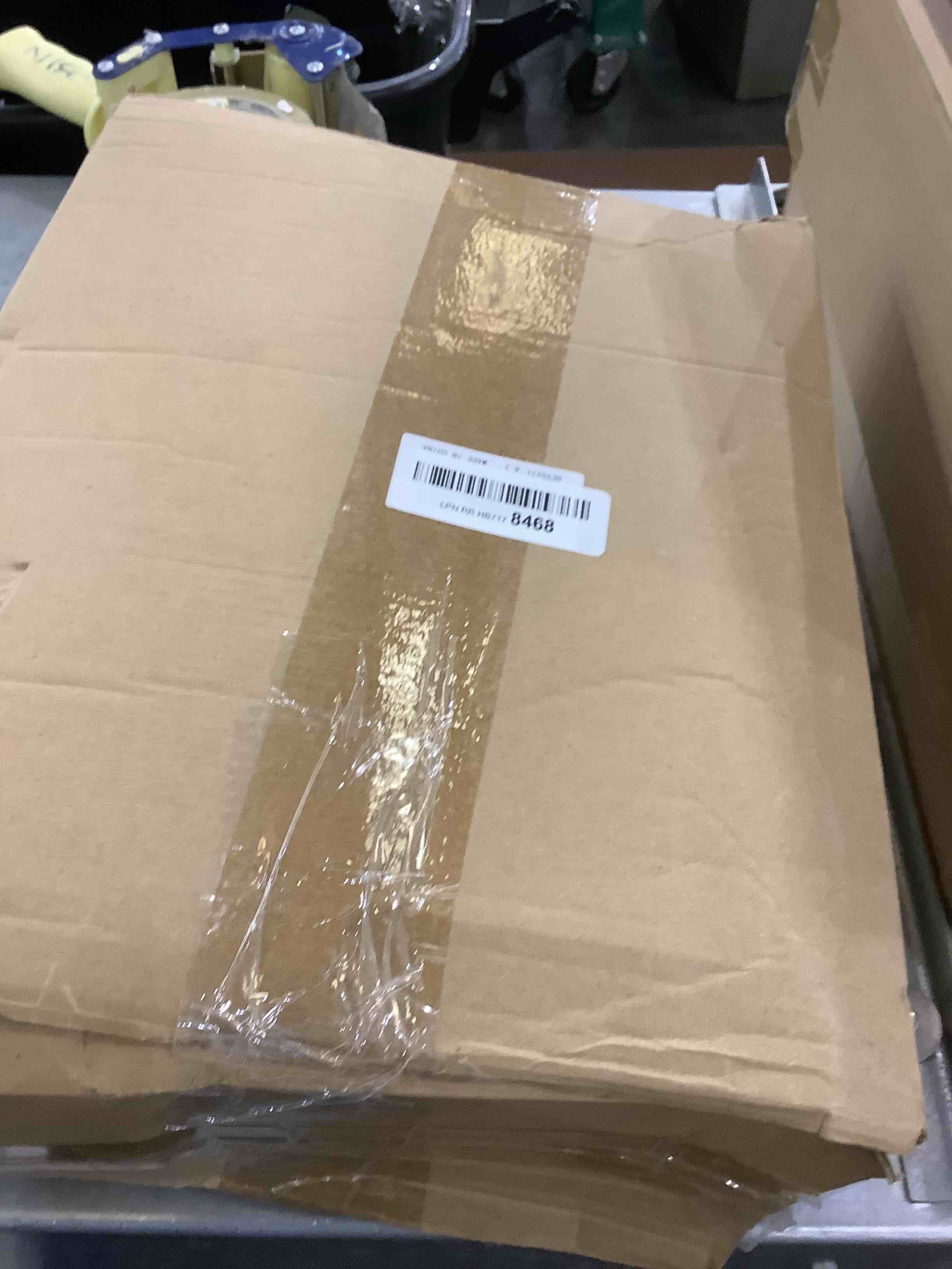 https://s3.amazonaws.com/lotting-images-prod/bidfta/EXS00590863_1699025391811.jpeg