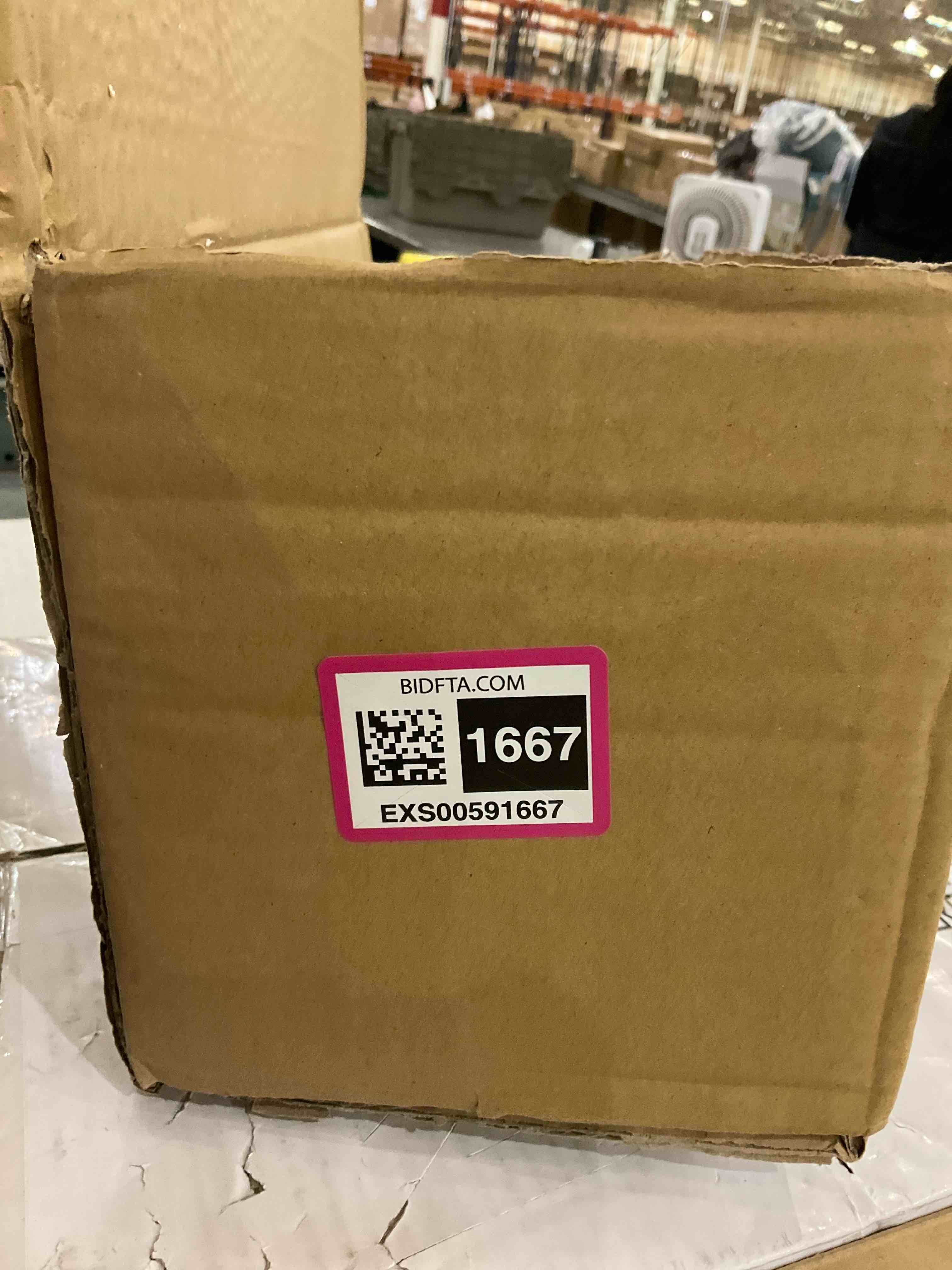 https://s3.amazonaws.com/lotting-images-prod/bidfta/EXS00591667_1699374925376.jpeg