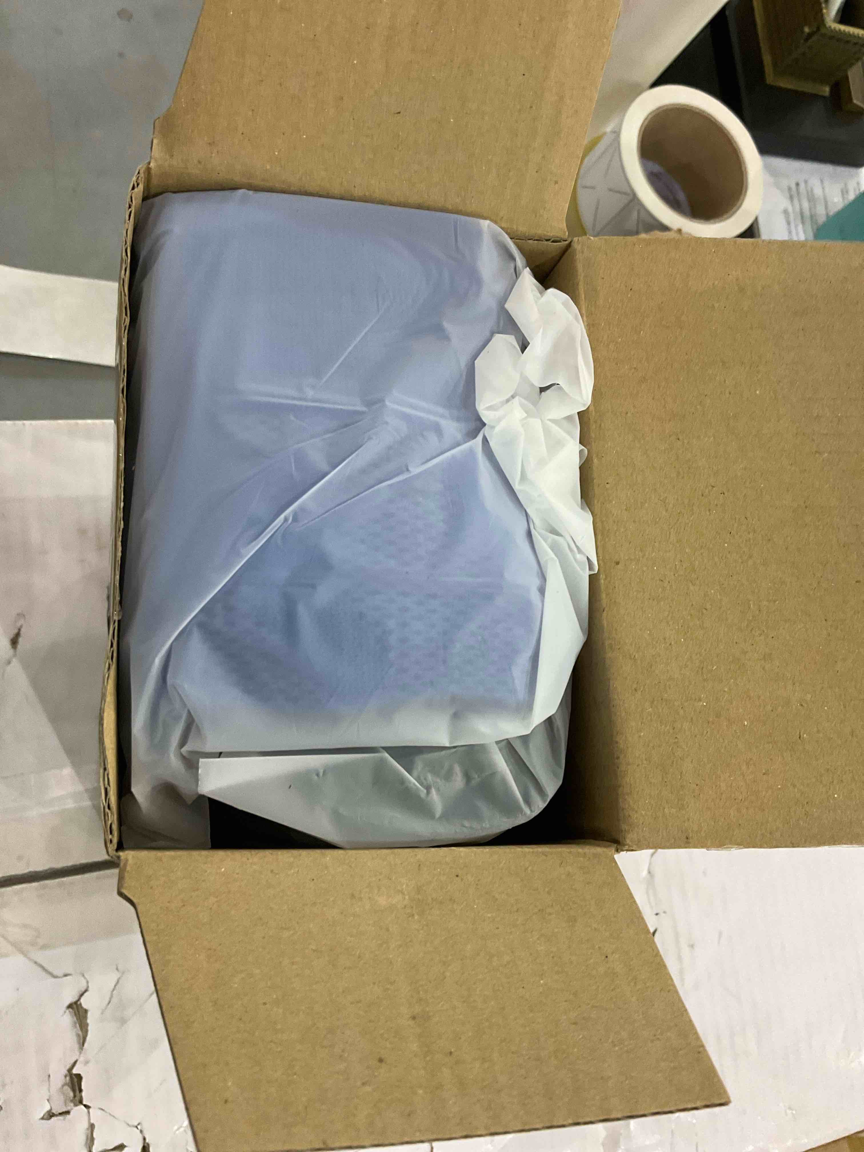 https://s3.amazonaws.com/lotting-images-prod/bidfta/EXS00591764_1699451623700.jpeg