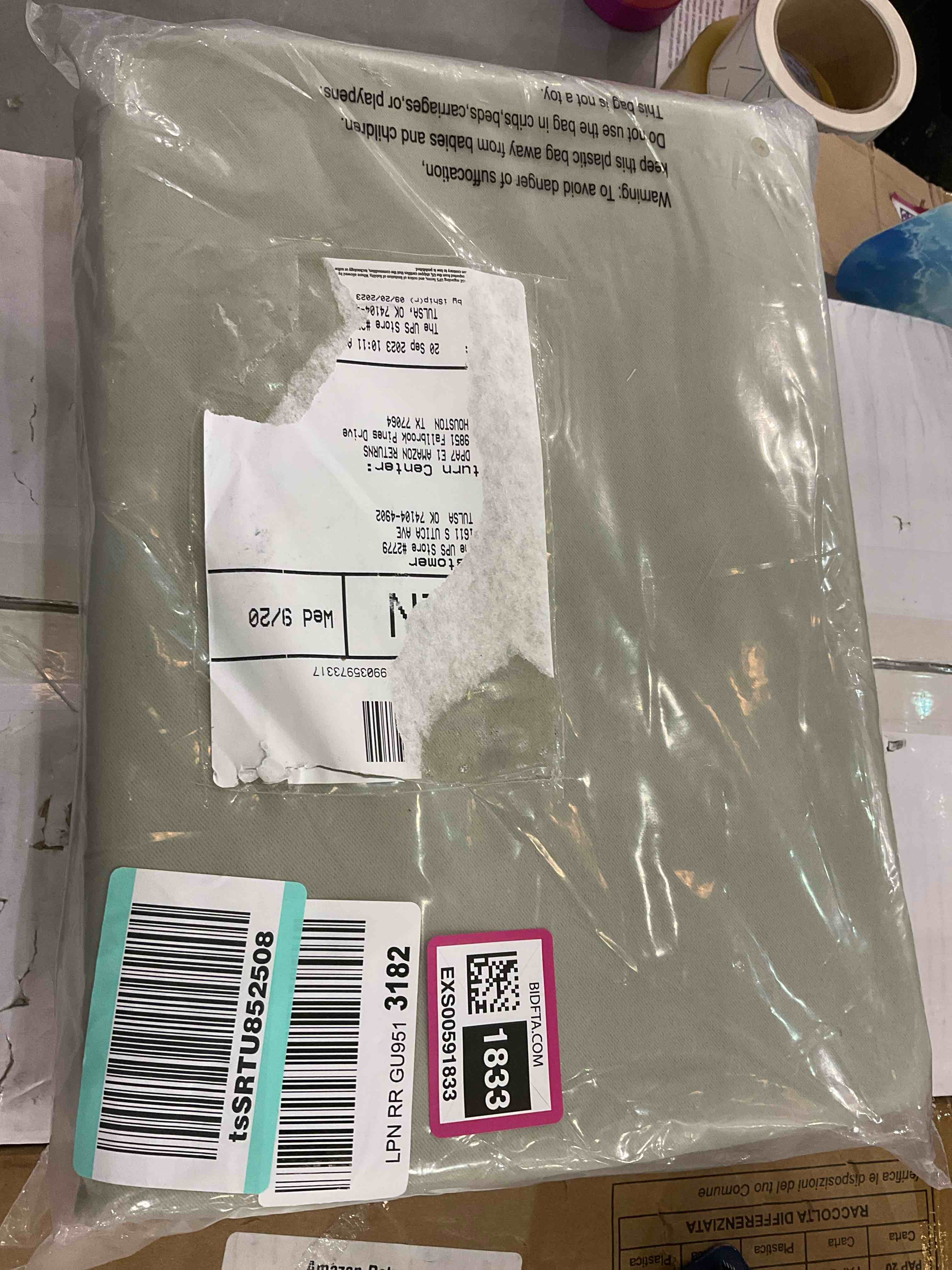 https://s3.amazonaws.com/lotting-images-prod/bidfta/EXS00591833_1699472191697.jpeg