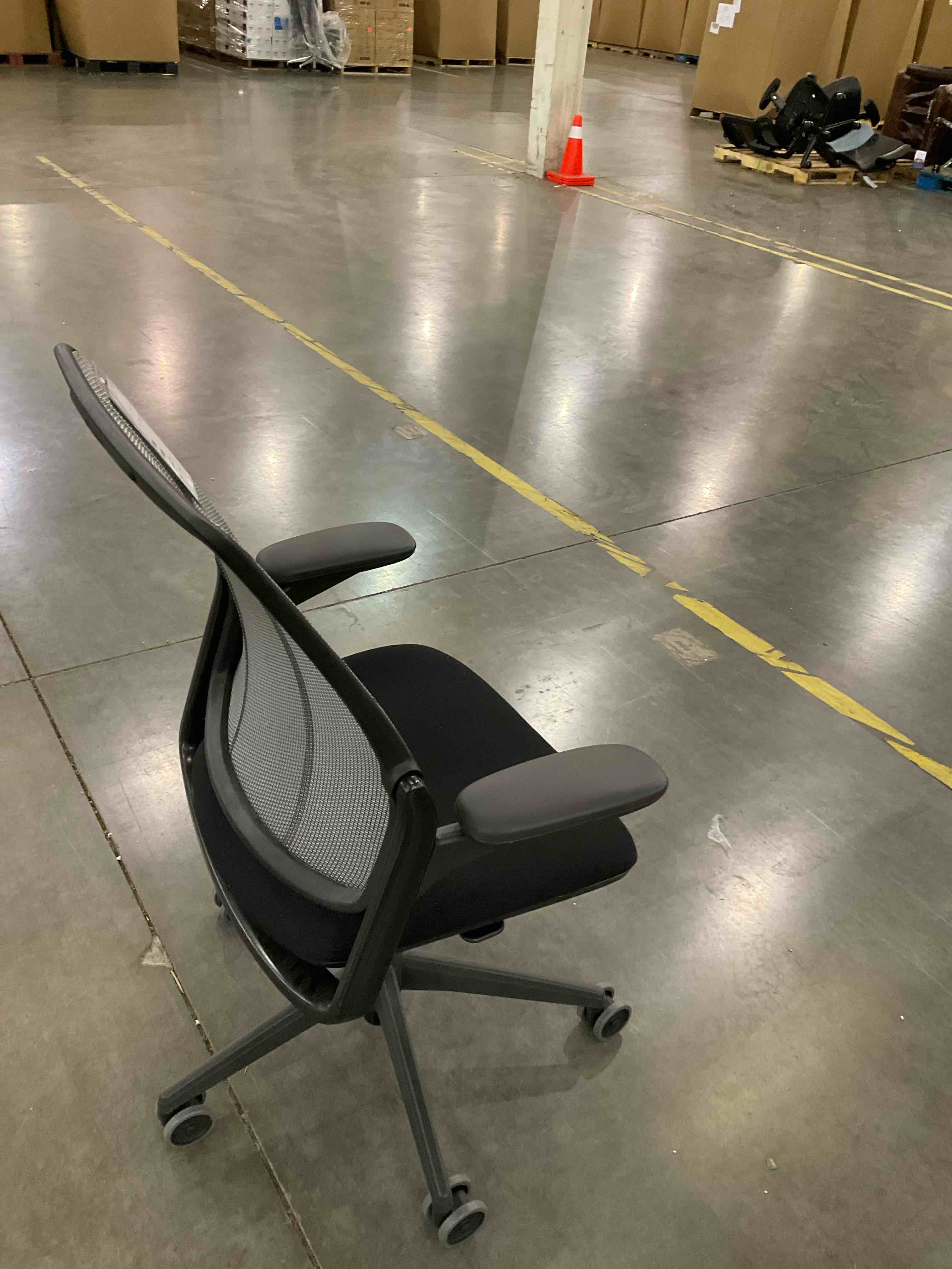 Humanscale Samrt Humanscale® Smart Ocean Swivel Desk Chair