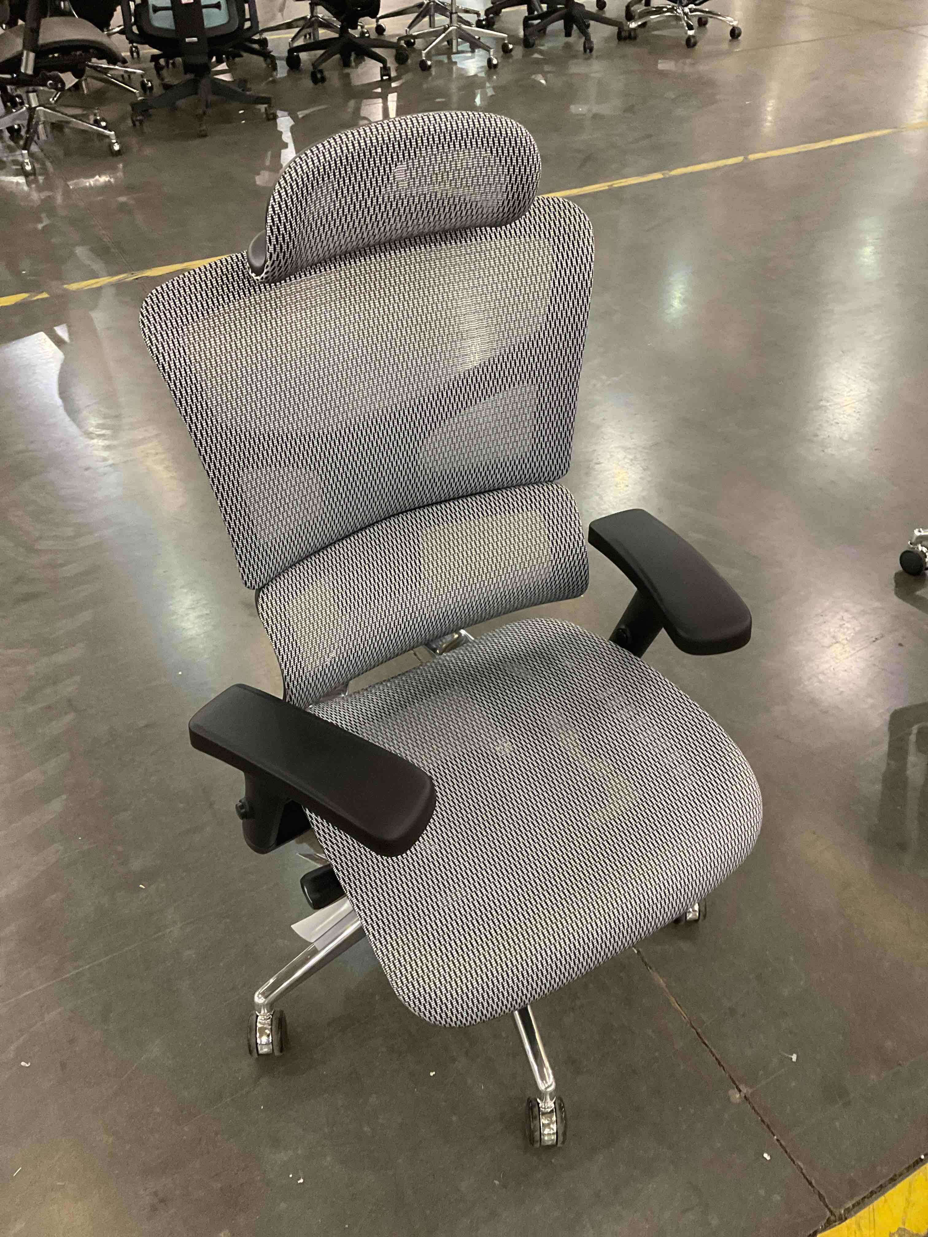 XChair X2 Management Task Chair, White KSport Mesh Fabric with