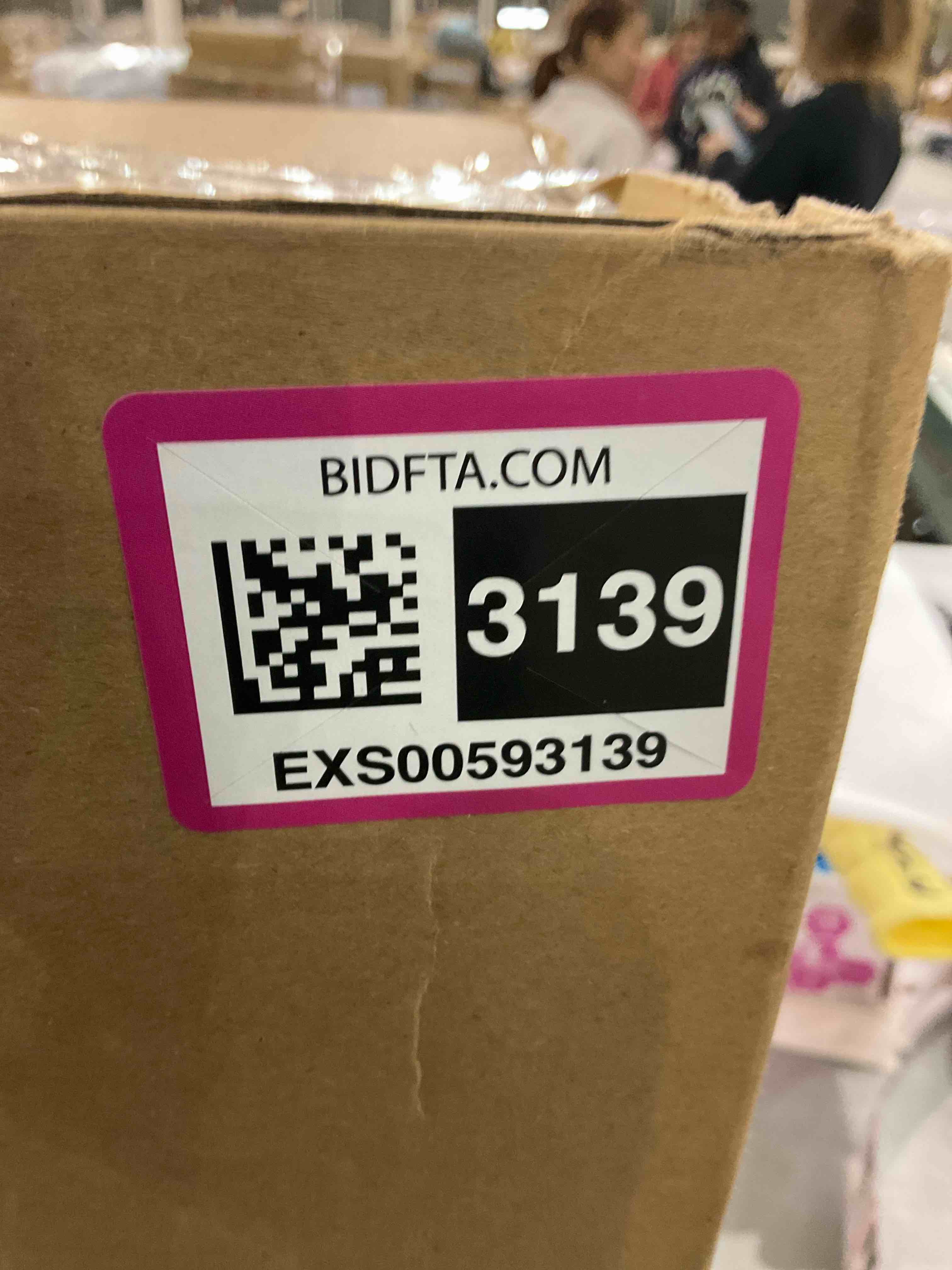 https://s3.amazonaws.com/lotting-images-prod/bidfta/EXS00593139_1699020238218.jpeg