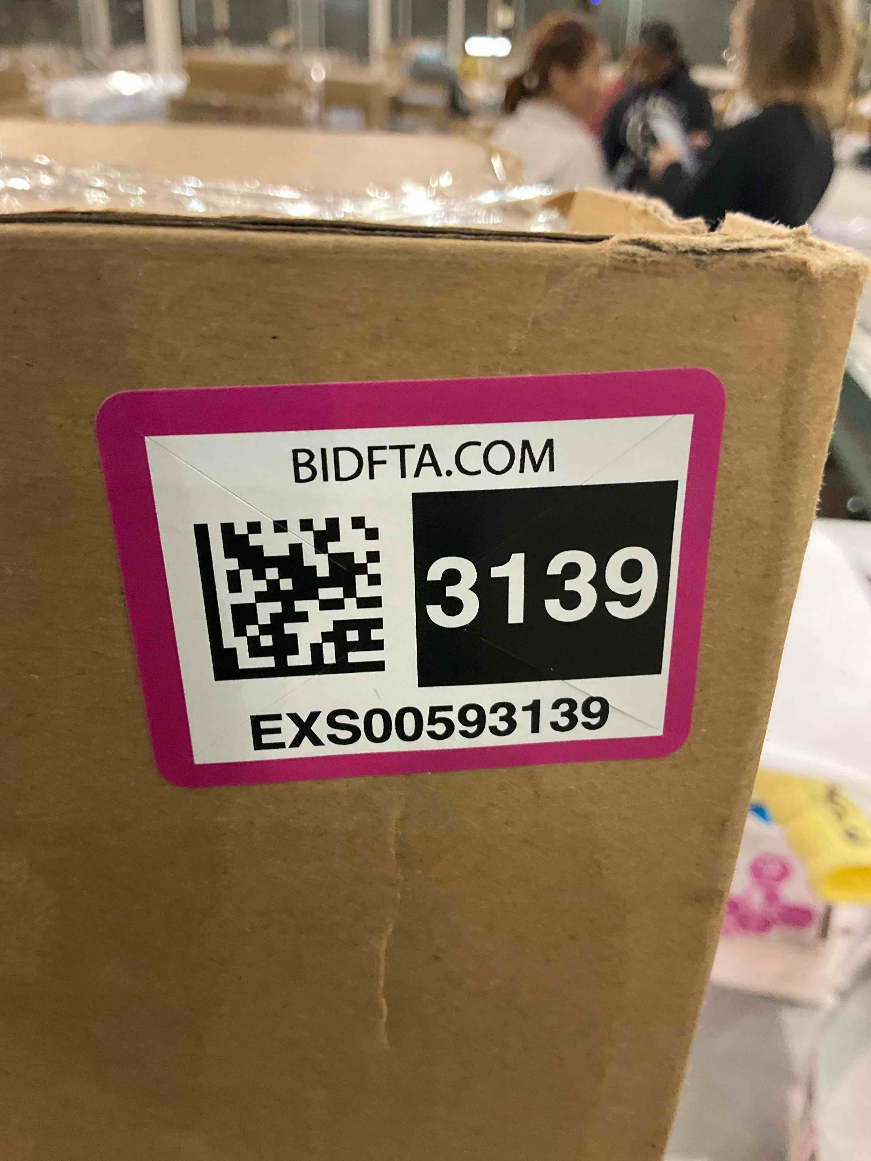 https://s3.amazonaws.com/lotting-images-prod/bidfta/EXS00593139_1699020239549.jpeg