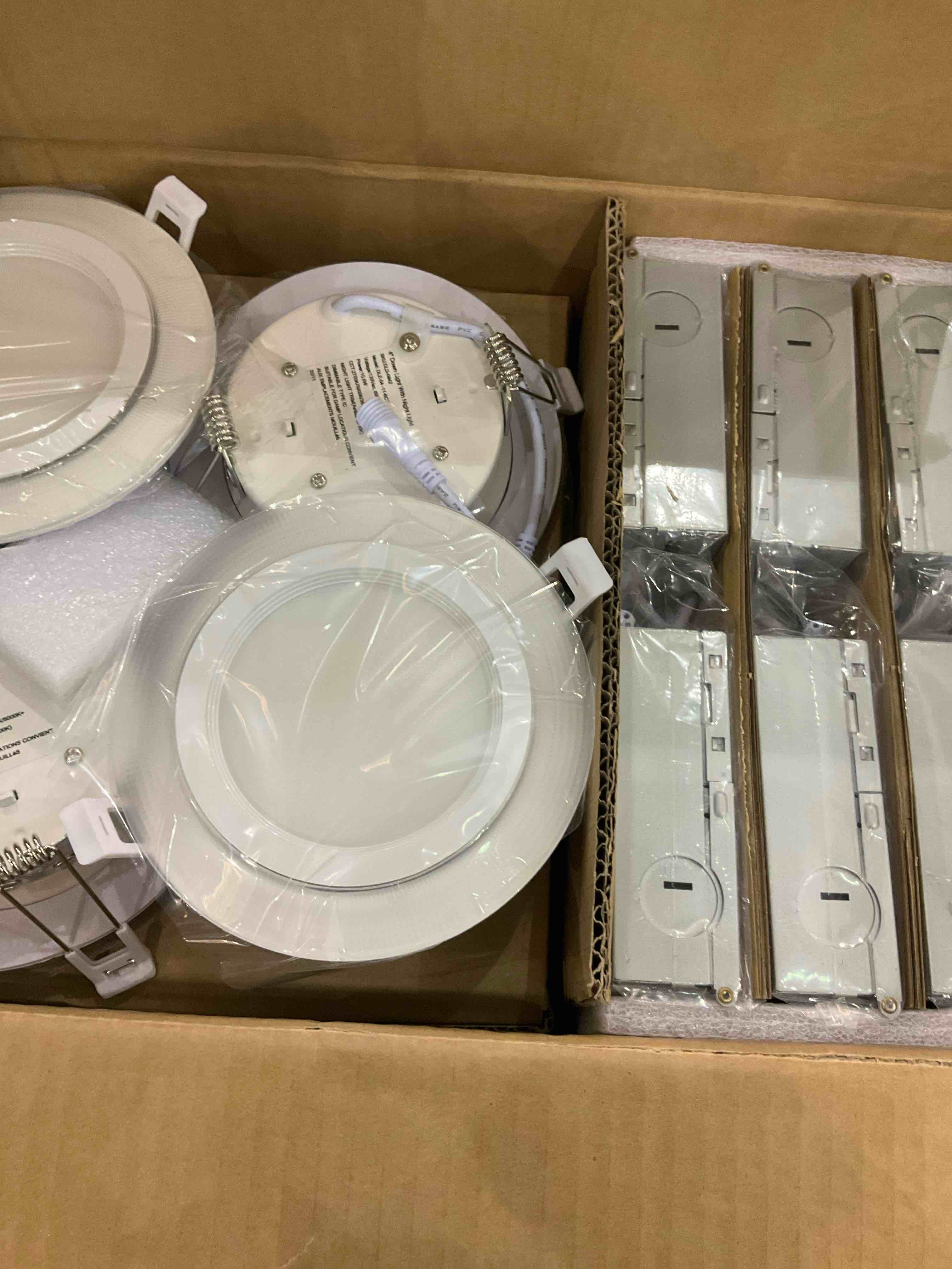 4 down light with night light