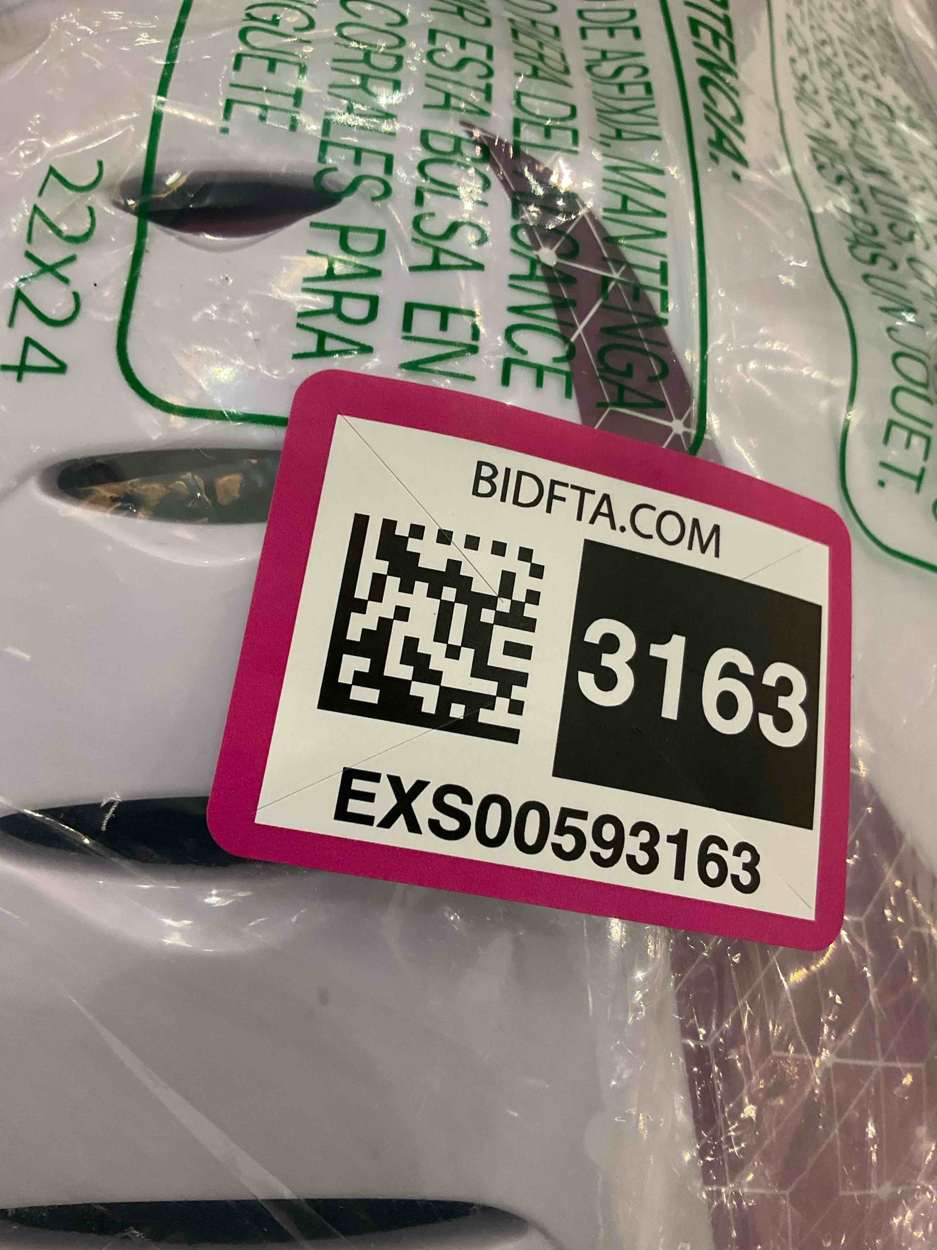 https://s3.amazonaws.com/lotting-images-prod/bidfta/EXS00593163_1699025110182.jpeg