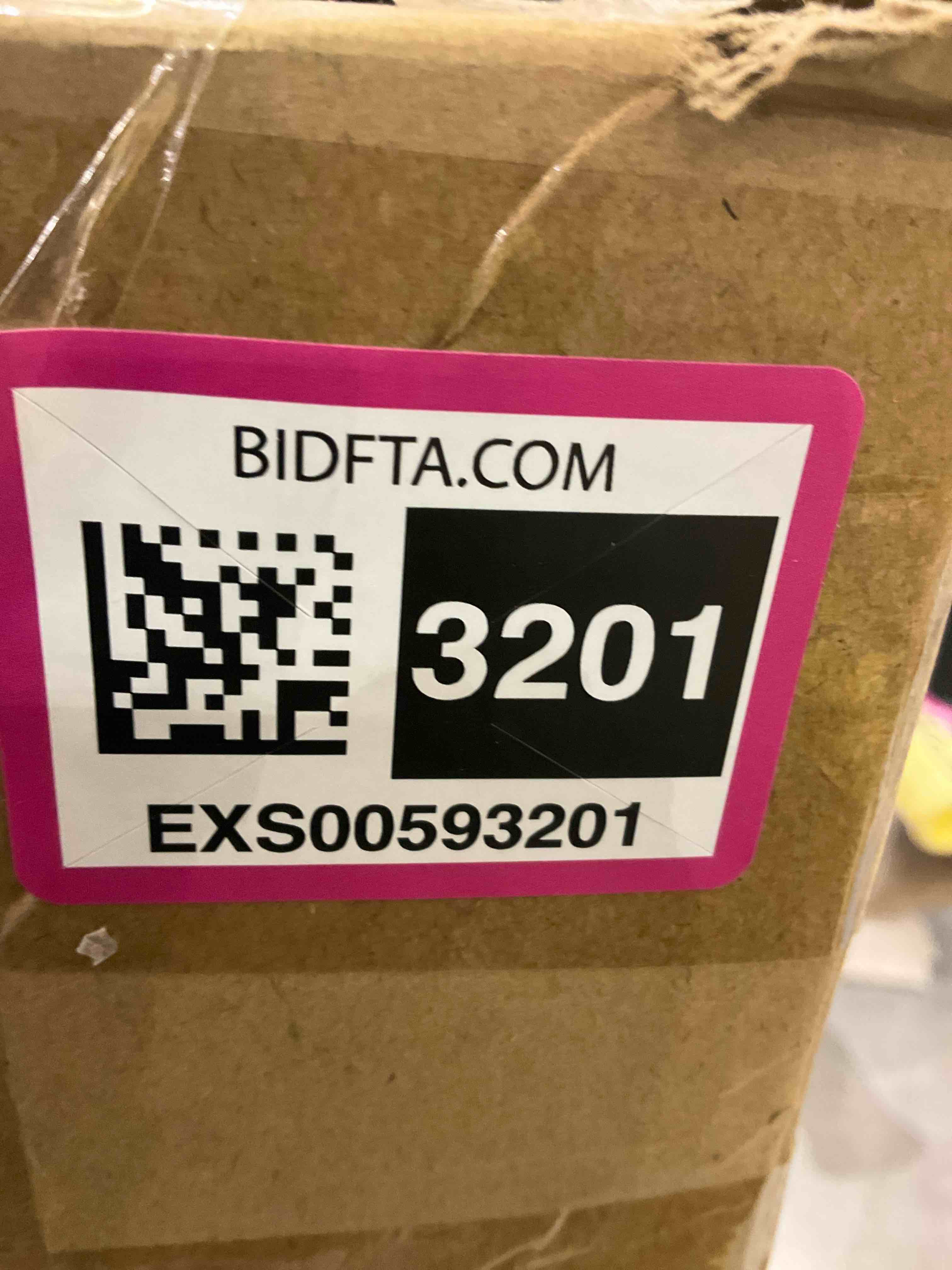 https://s3.amazonaws.com/lotting-images-prod/bidfta/EXS00593201_1699036548140.jpeg
