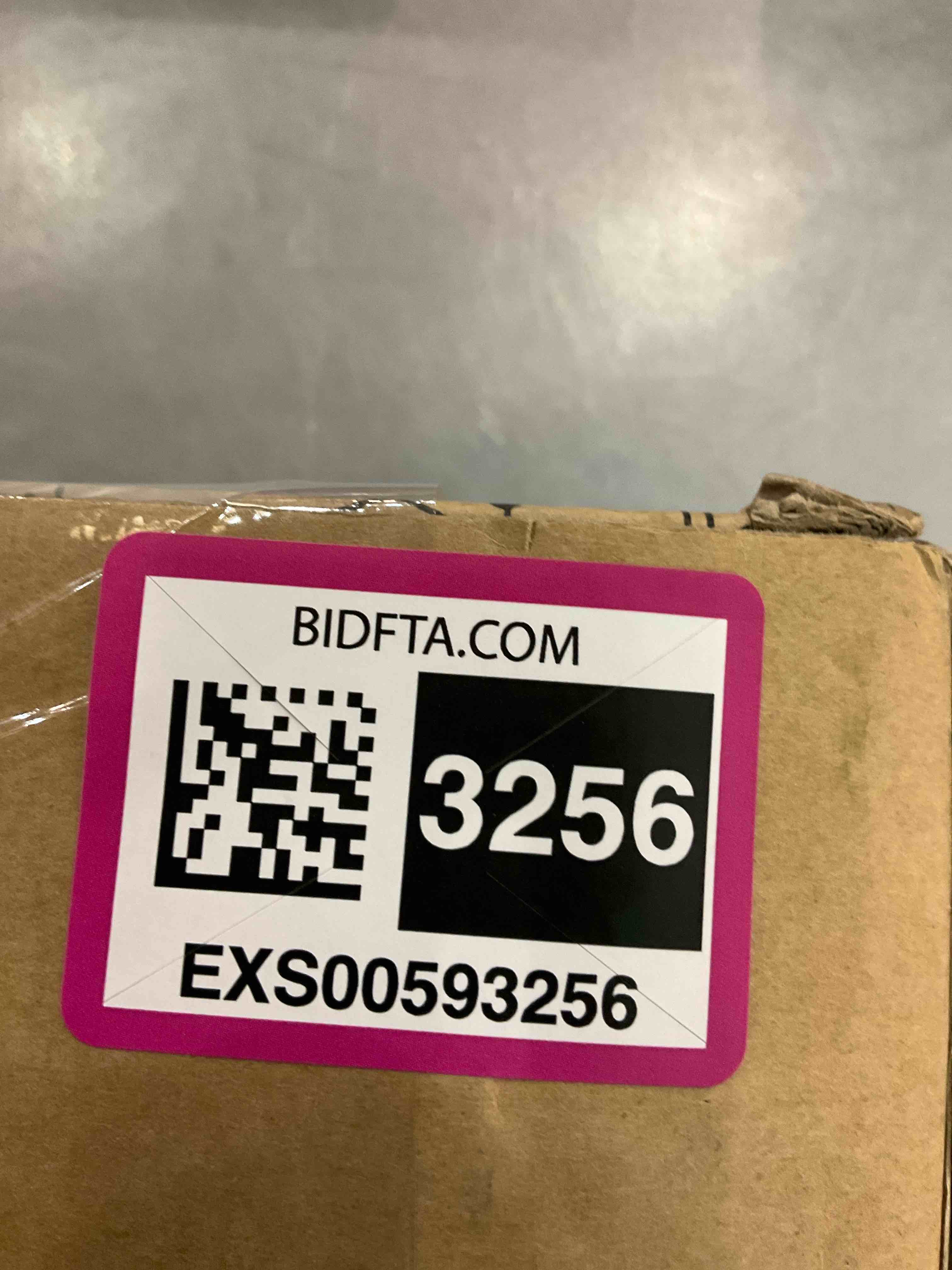 https://s3.amazonaws.com/lotting-images-prod/bidfta/EXS00593256_1699369132121.jpeg