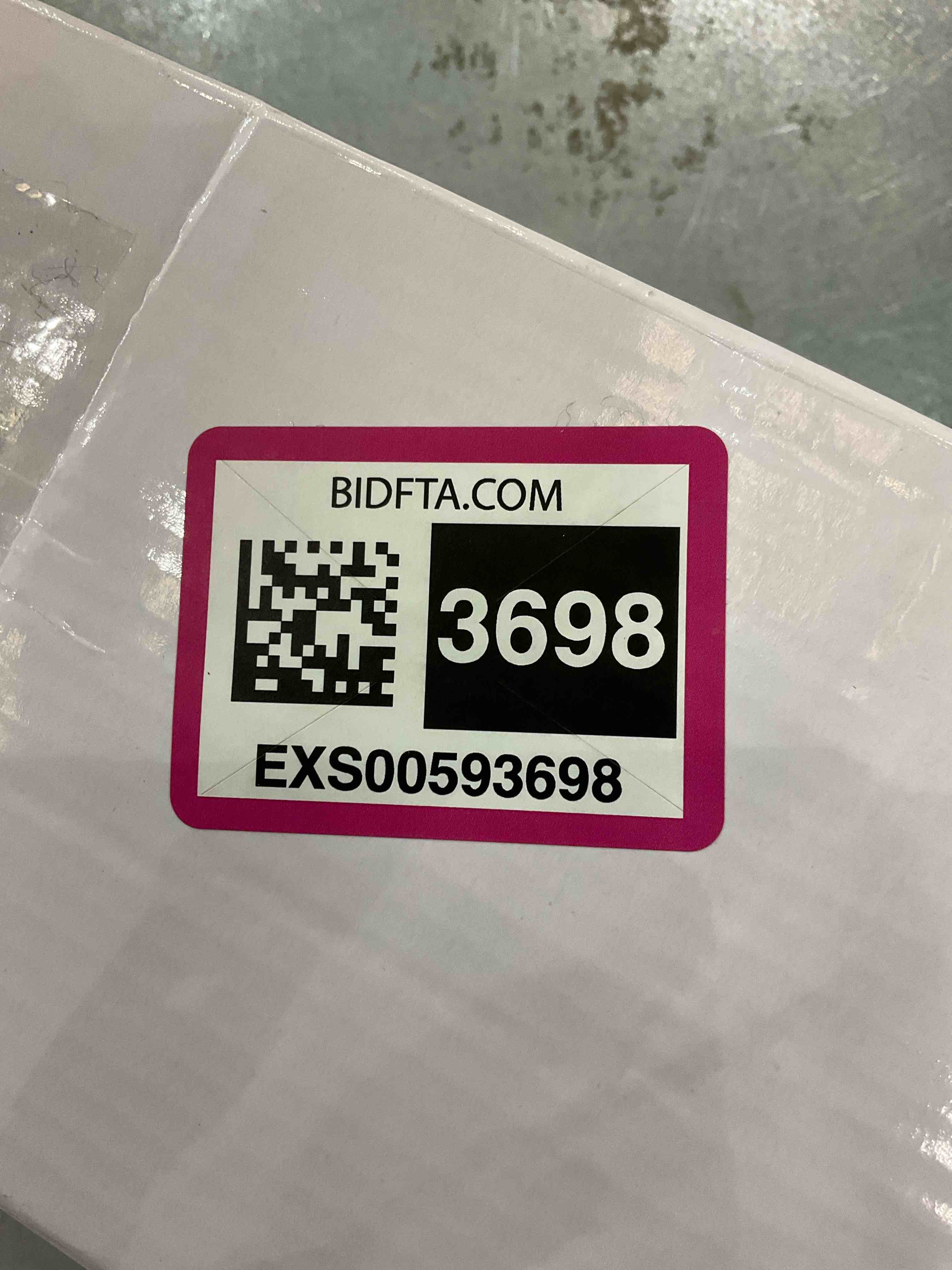 https://s3.amazonaws.com/lotting-images-prod/bidfta/EXS00593698_1699022770596.jpeg