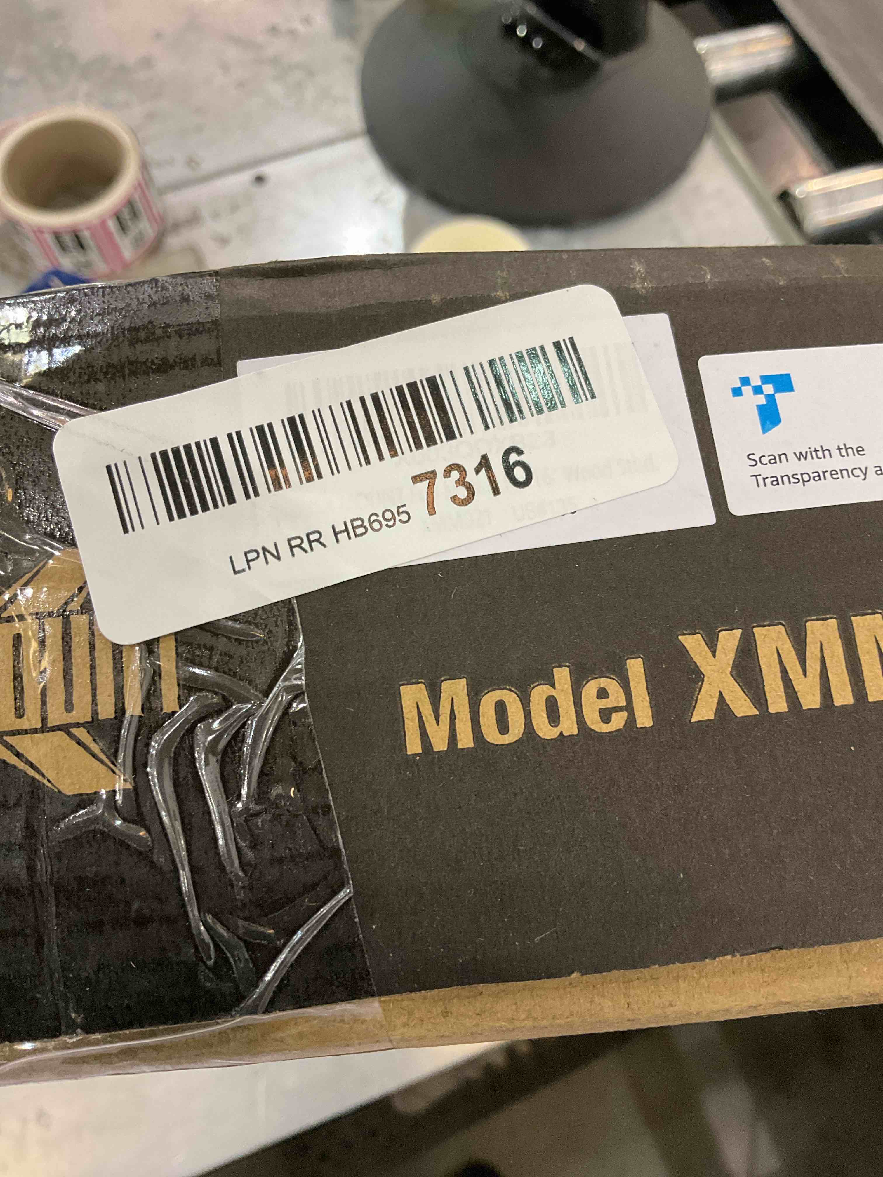 https://s3.amazonaws.com/lotting-images-prod/bidfta/EXS00593712_1699025002388.jpeg